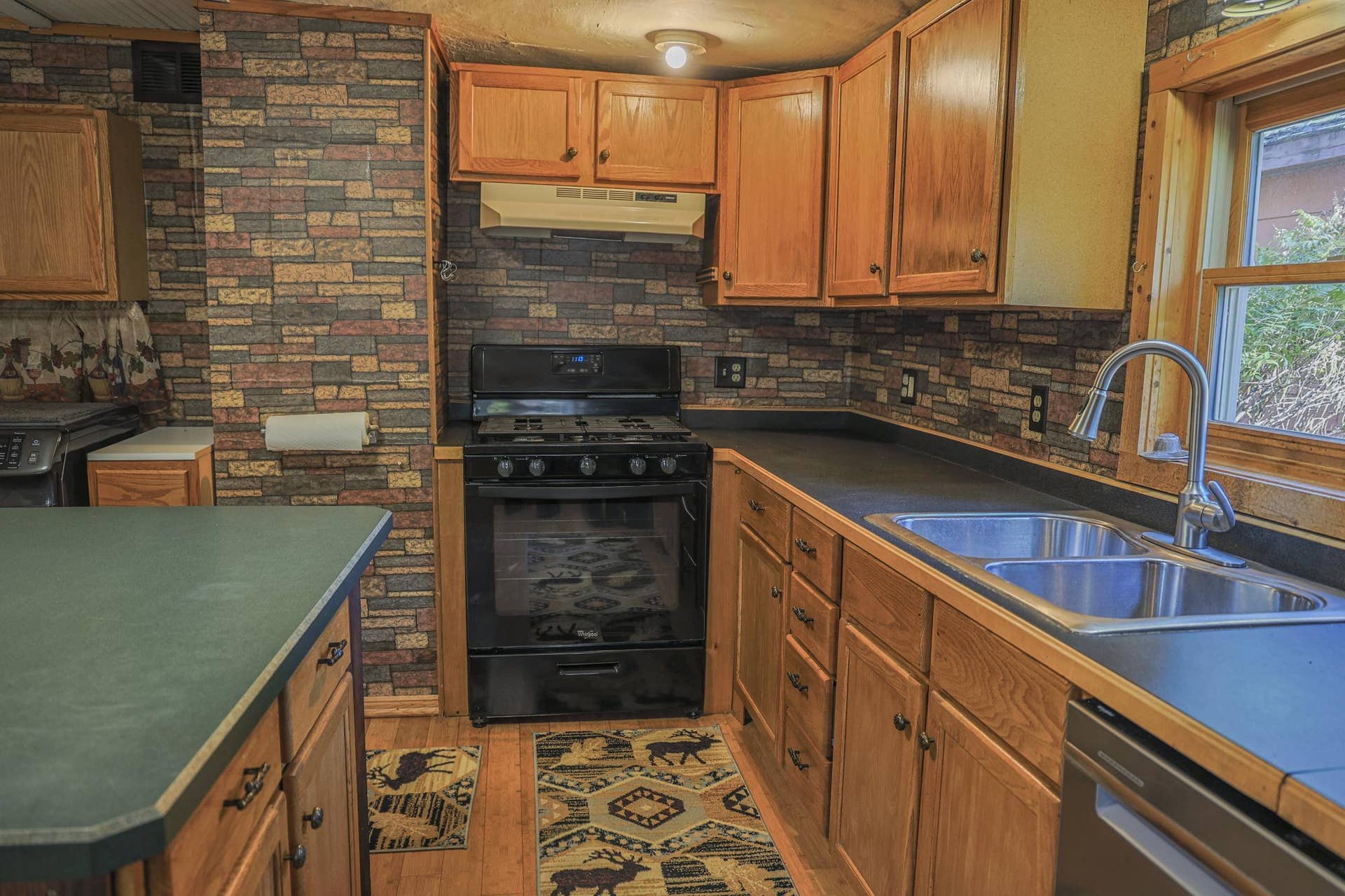 9806 Green Acres Court NE, #13, Bemidji, MN 56601 Kitchen.jpg