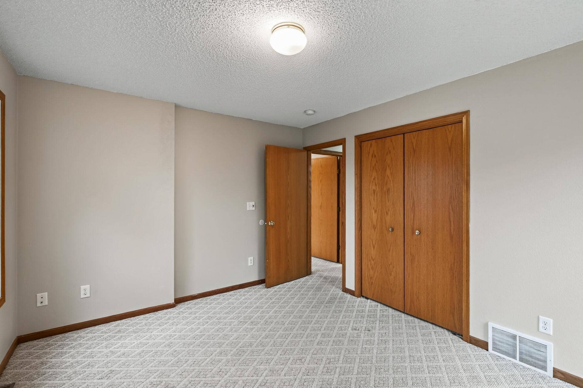 2321 Lyndale Avenue N, 31, Minneapolis, MN 55411 23_2321_Lyndale23_mls.jpg