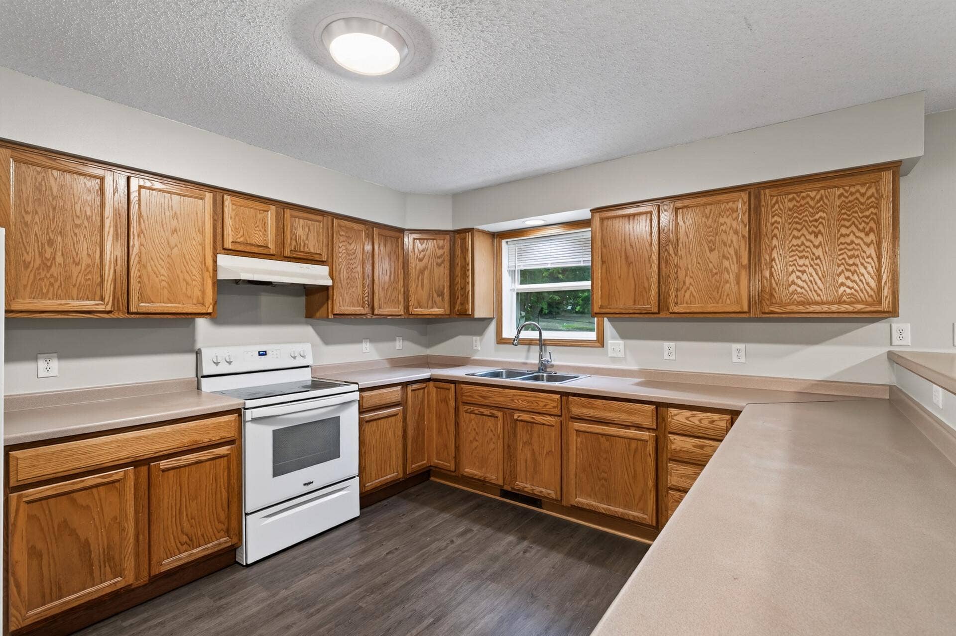 2321 Lyndale Avenue N, 31, Minneapolis, MN 55411 07_2321_Lyndale7_mls.jpg