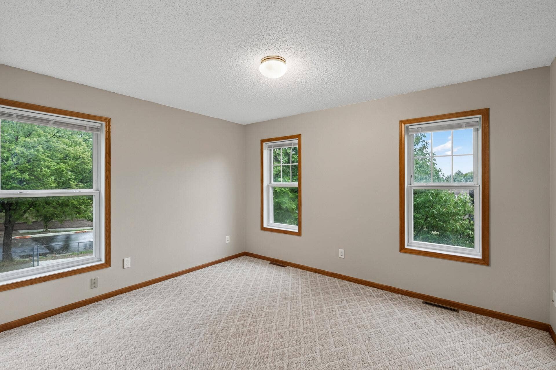 2321 Lyndale Avenue N, 31, Minneapolis, MN 55411 22_2321_Lyndale22_mls.jpg