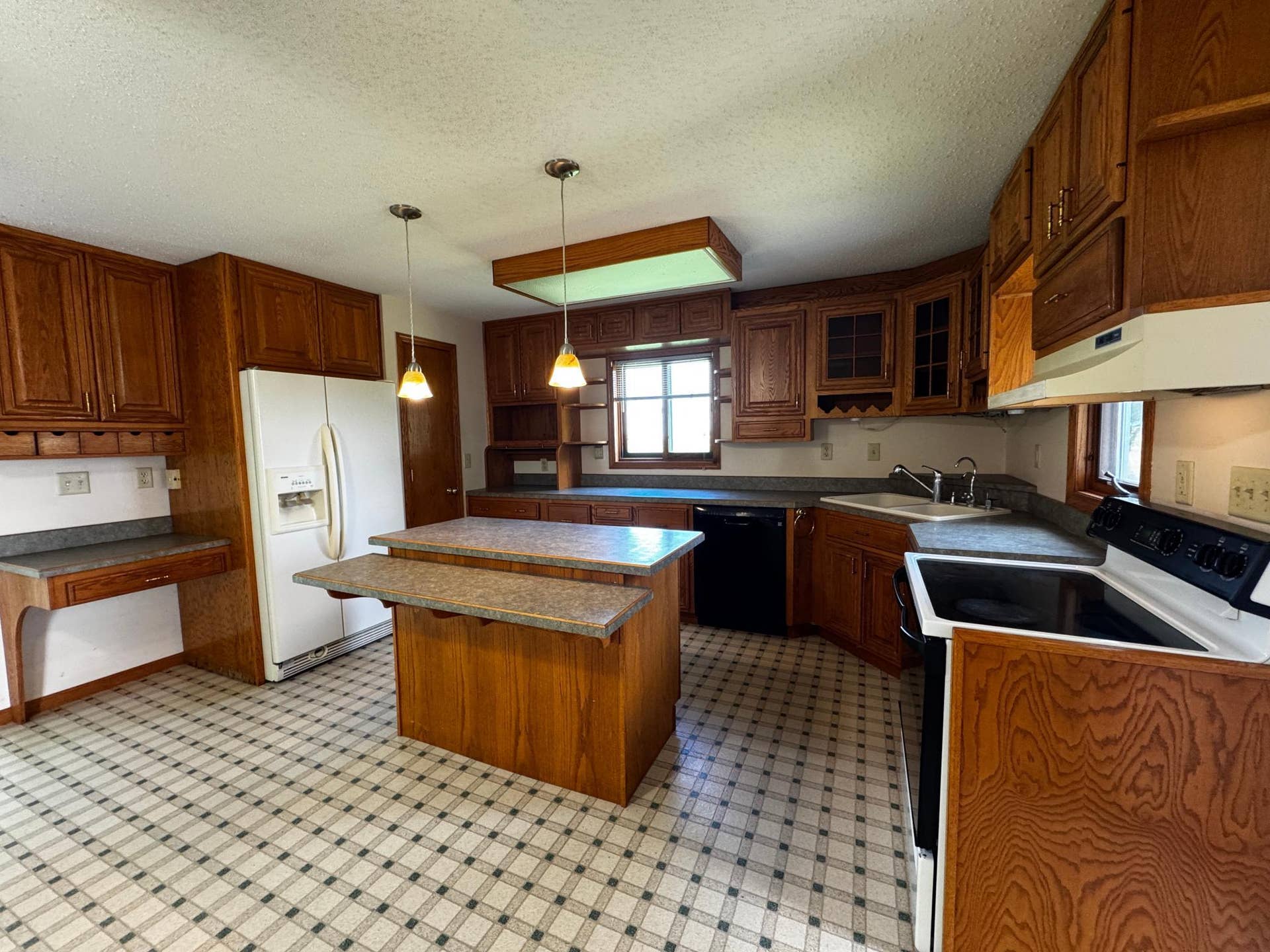 1567 County Road 7, Balaton, MN 56115 20260928_194619613_iOS.jpg