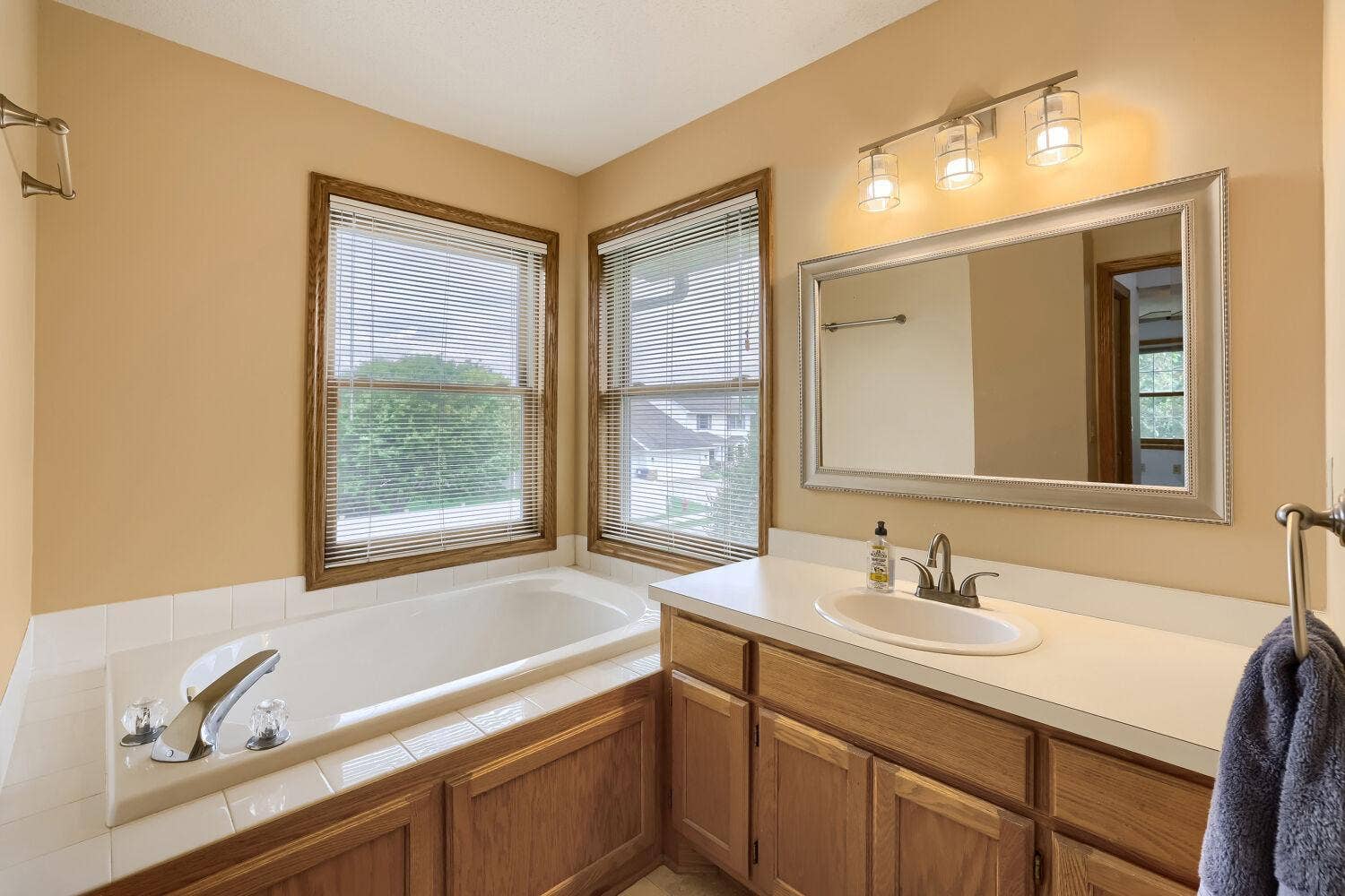 18170 87th Place N, Maple Grove, MN 55311 18170 87th Pl N - Web Quality - 024 - 16 Primary Bathroom.jpg