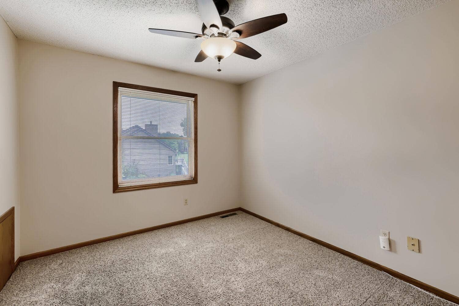 18170 87th Place N, Maple Grove, MN 55311 18170 87th Pl N - Web Quality - 027 - 19 Bedroom.jpg