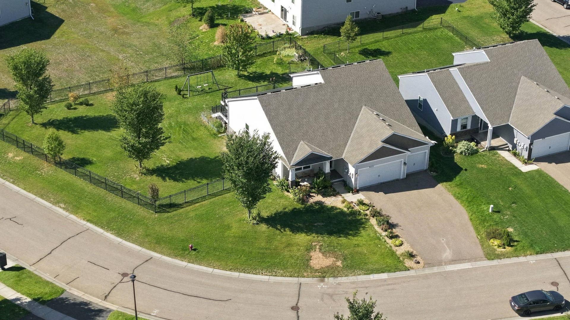 8539 Titanium Circle, Woodbury, MN 55129 8539 Titanium Circle, Woodbury, MN 55129