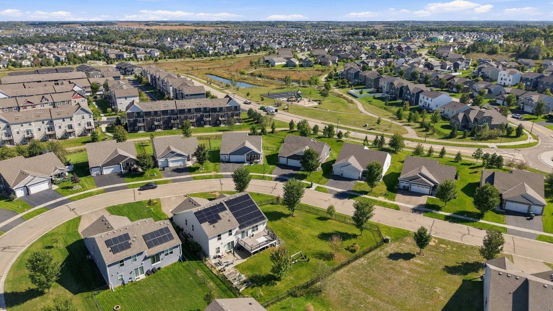 8539 Titanium Circle, Woodbury, MN 55129 8539 Titanium Circle, Woodbury, MN 55129