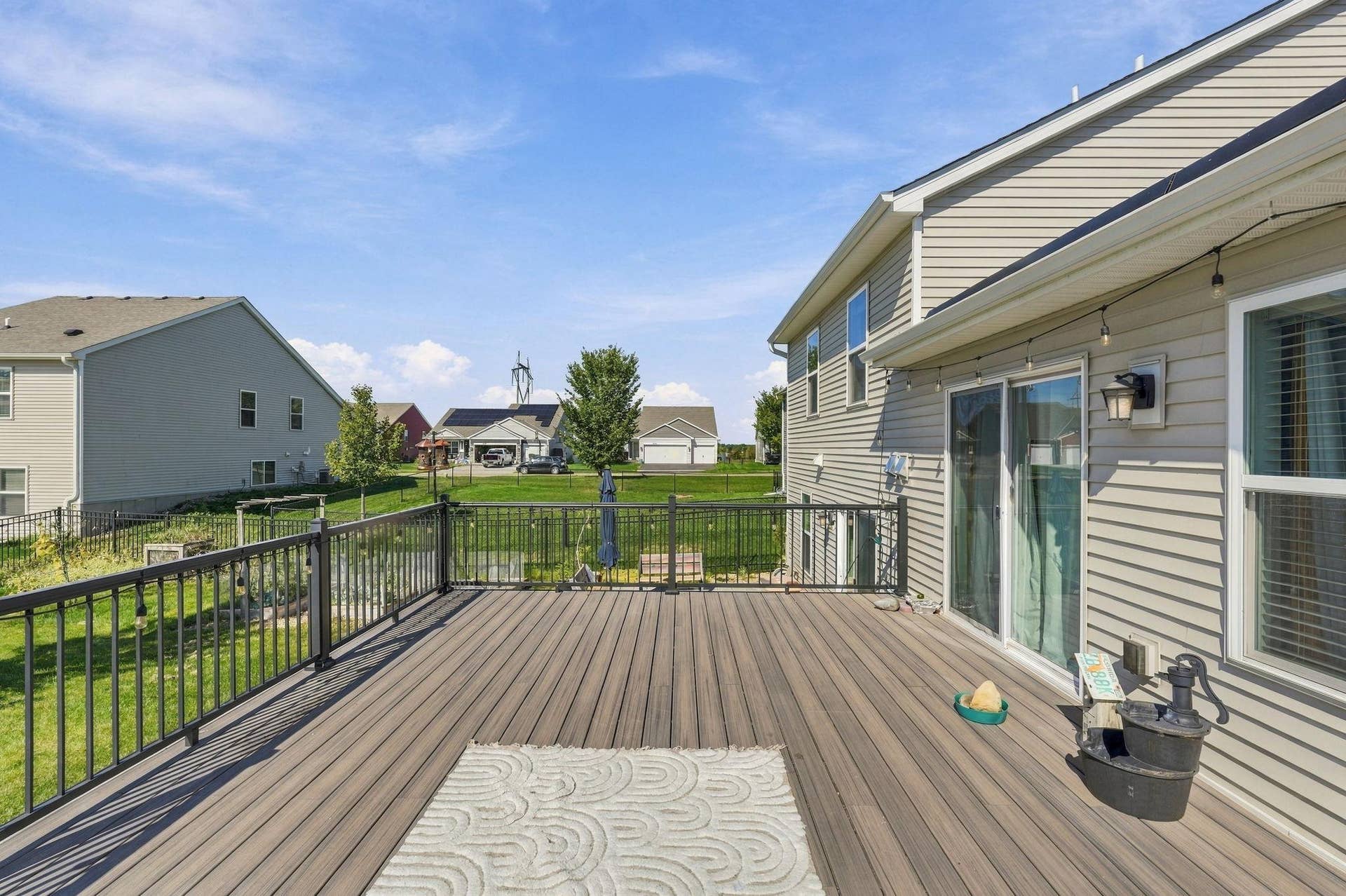 8539 Titanium Circle, Woodbury, MN 55129 8539 Titanium Circle, Woodbury, MN 55129