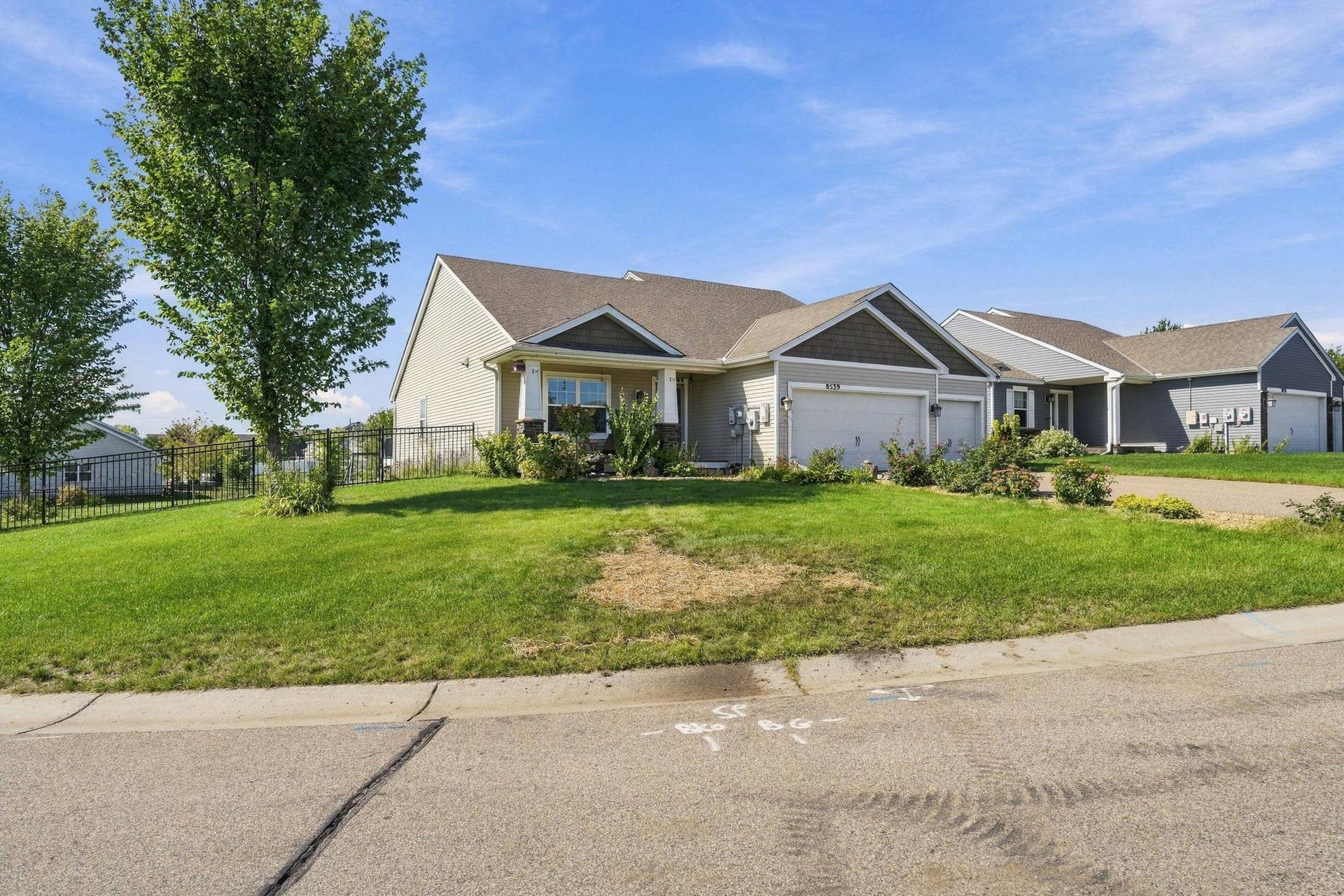 8539 Titanium Circle, Woodbury, MN 55129 8539 Titanium Circle, Woodbury, MN 55129
