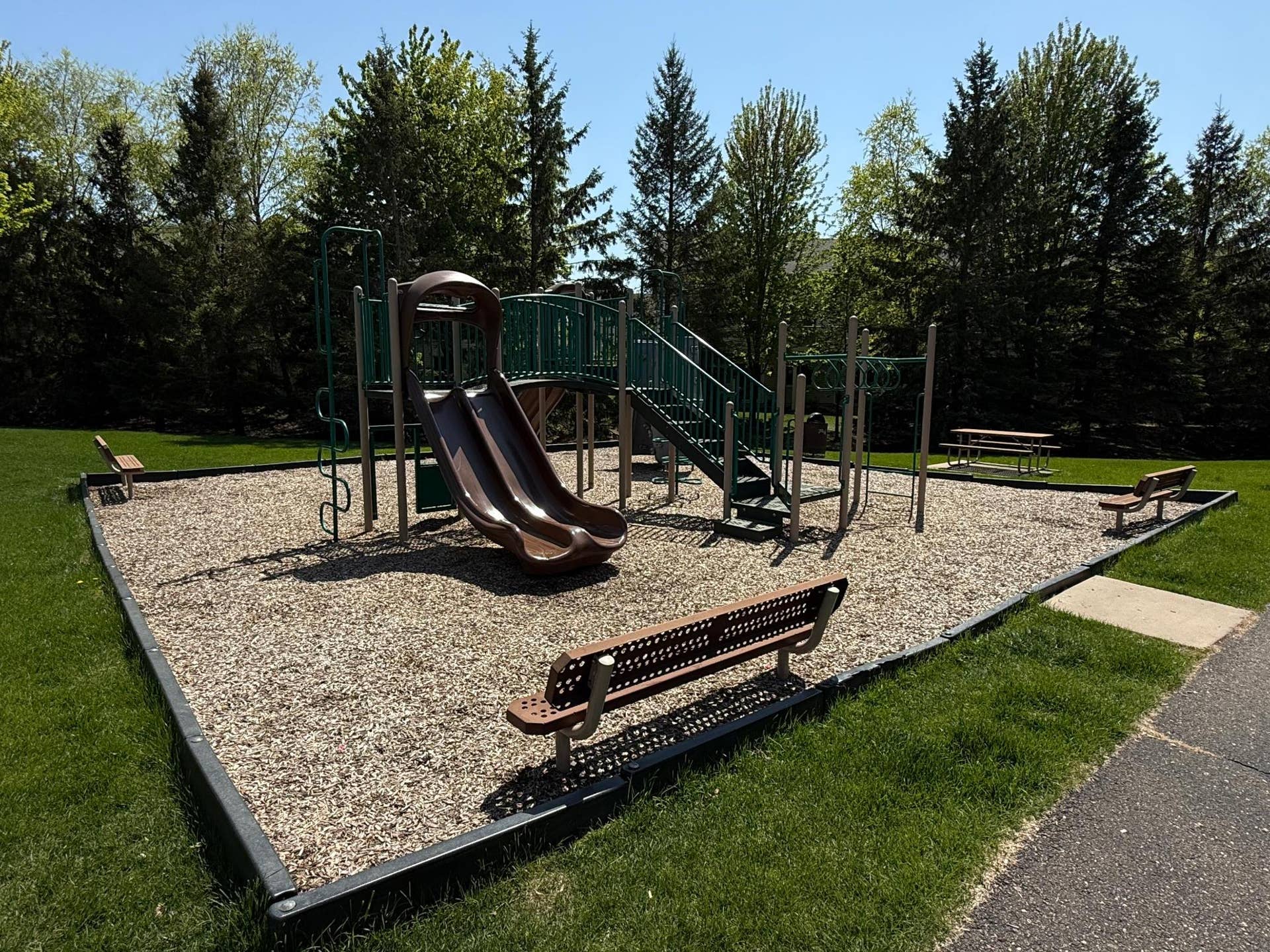 3110 Frontier Drive, Woodbury, MN 55129 HOA Playground