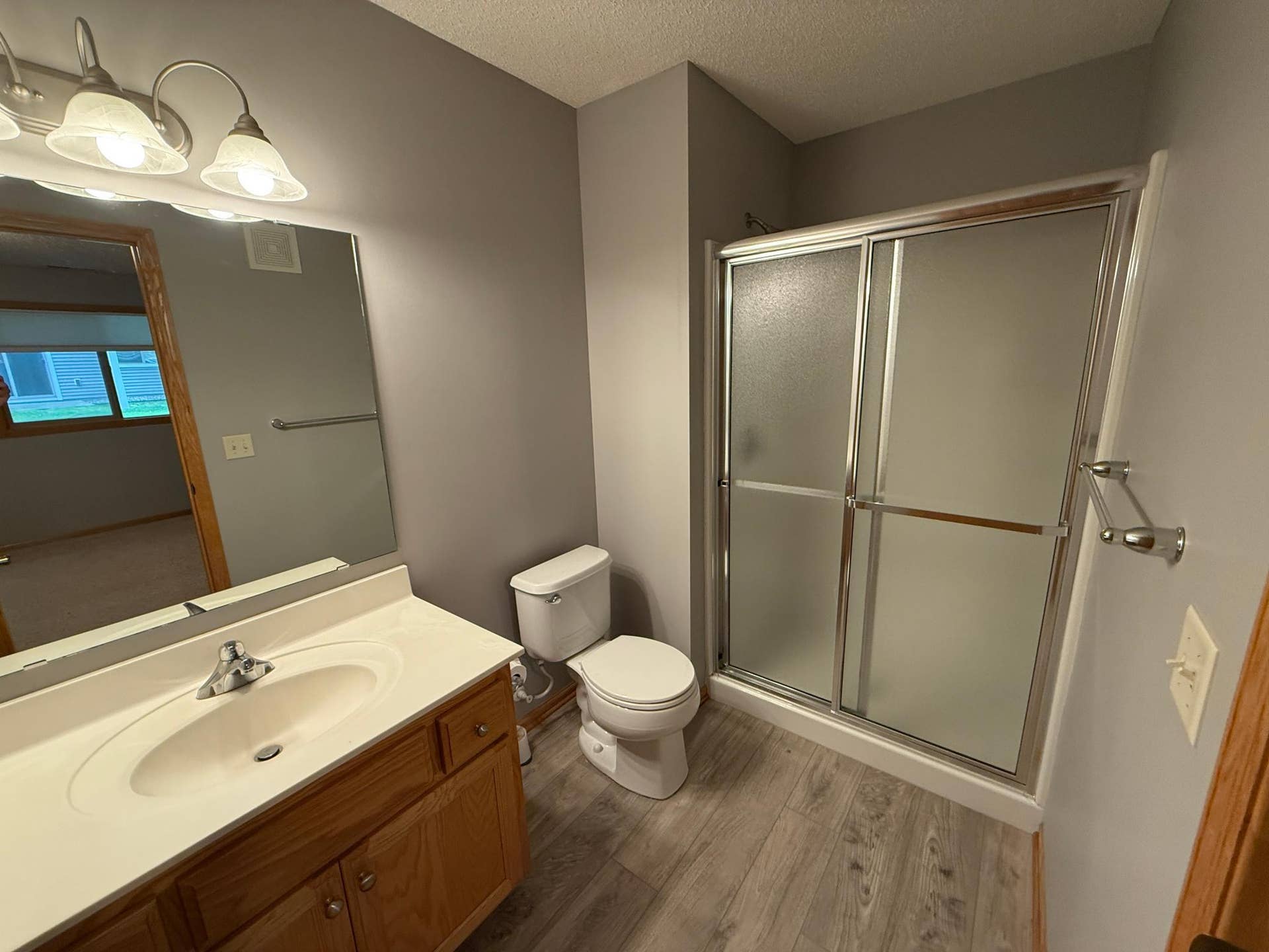 3110 Frontier Drive, Woodbury, MN 55129 Lower Bathroom