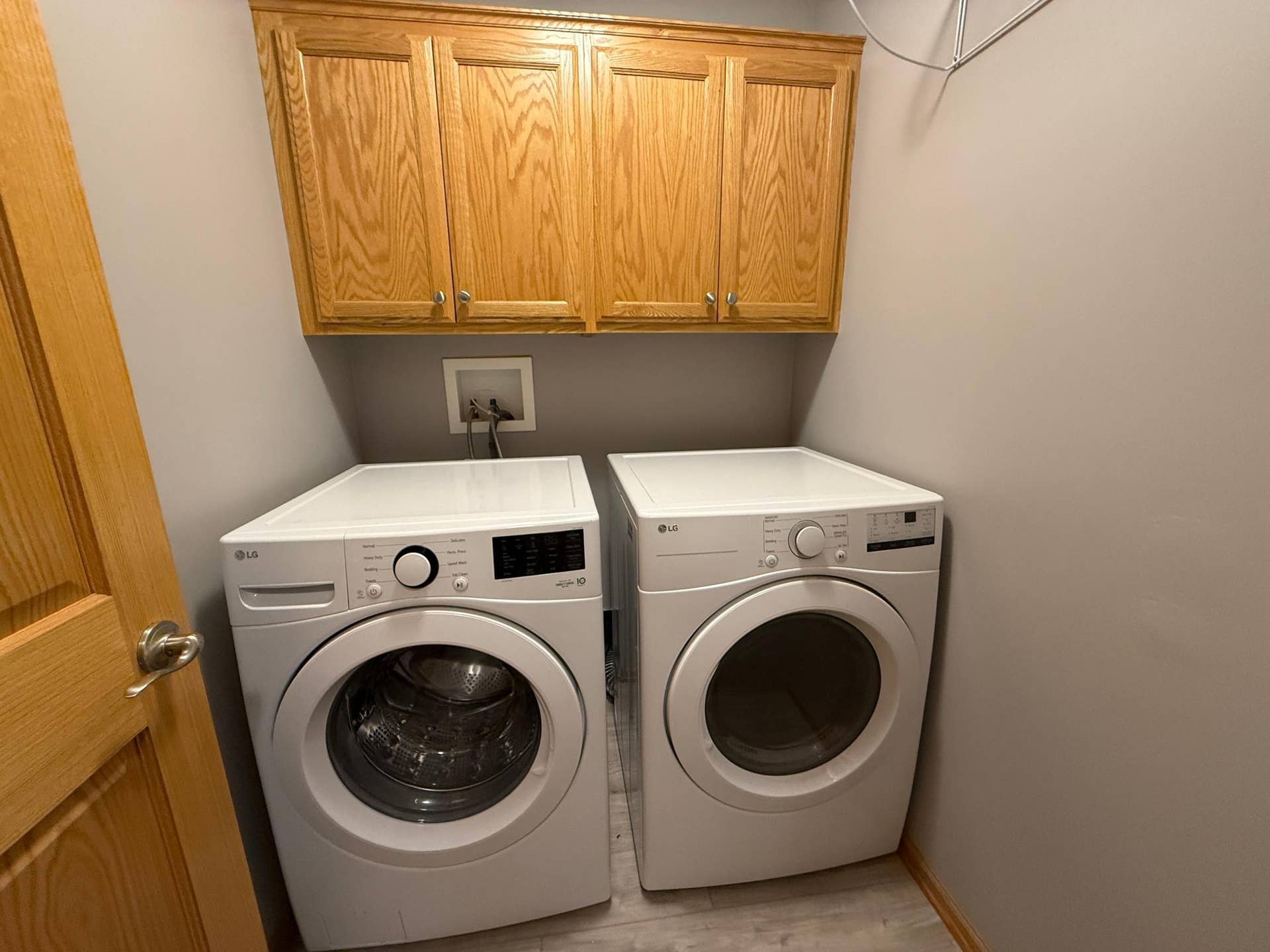 3110 Frontier Drive, Woodbury, MN 55129 Laundry