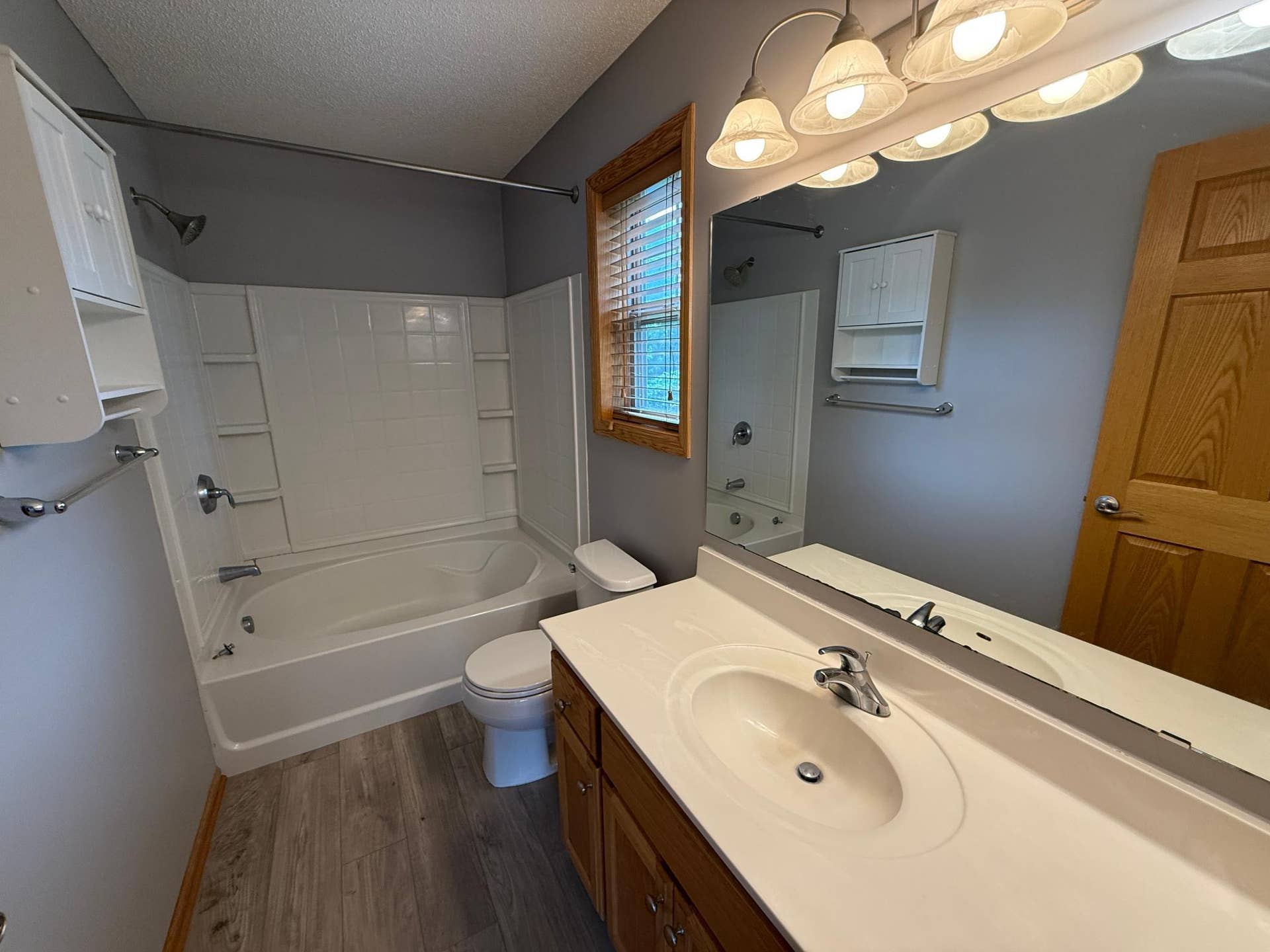 3110 Frontier Drive, Woodbury, MN 55129 Master Bathroom