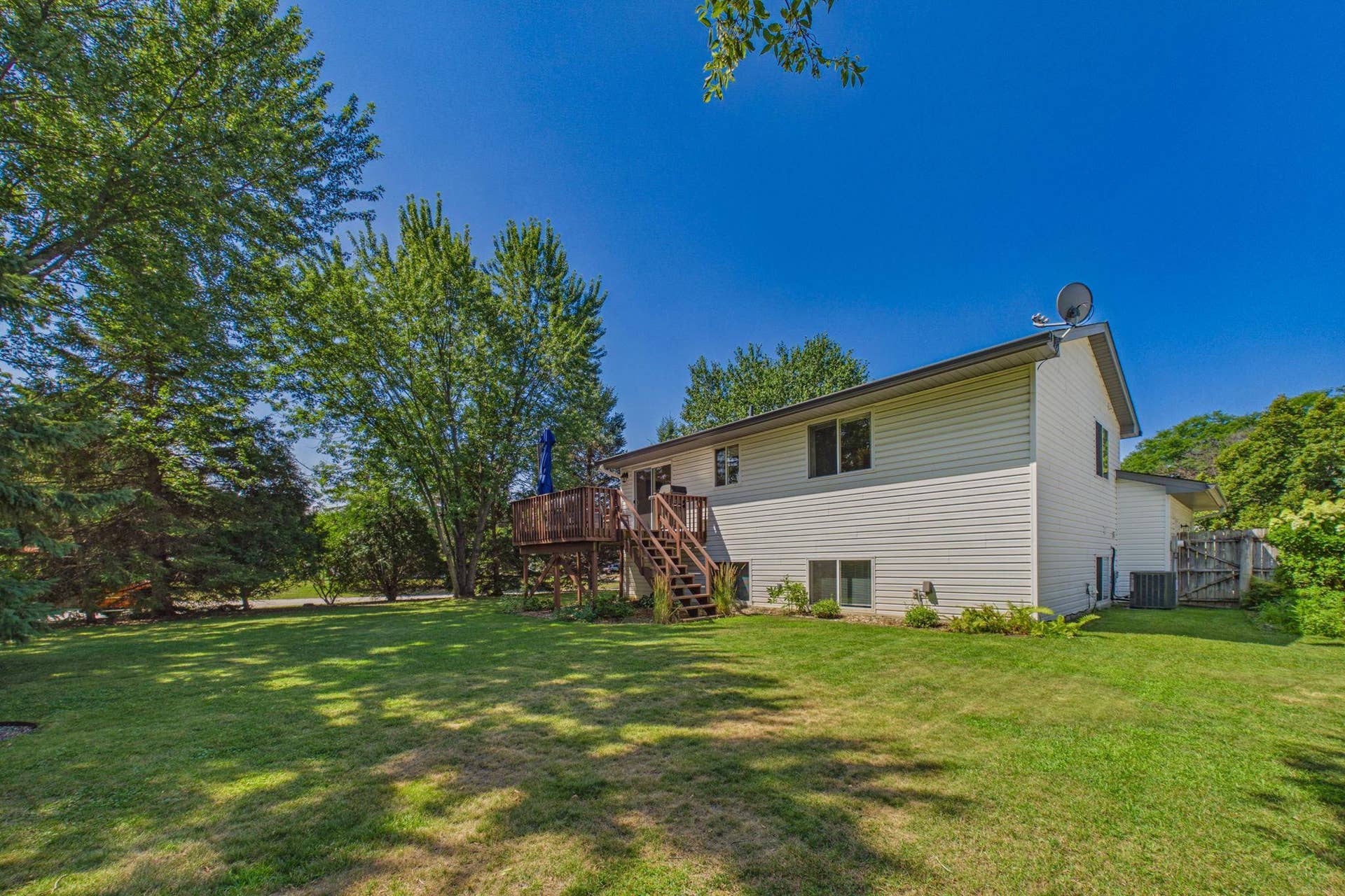 1401 Driving Park Road, Stillwater, MN 55082 1401 Driving Park Road, Stillwater, MN 55082