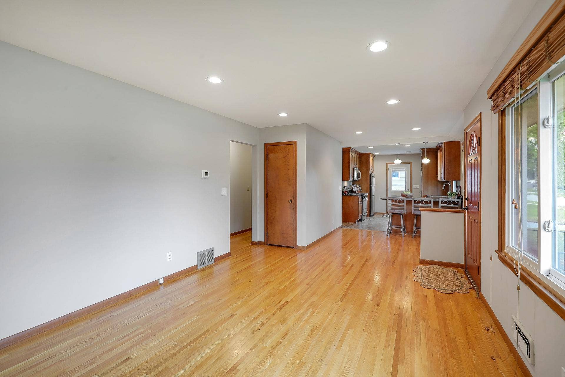 10307 Nicollet Avenue S, Bloomington, MN 55420 10307 Nicollet Avenue S, Bloomington, MN 55420