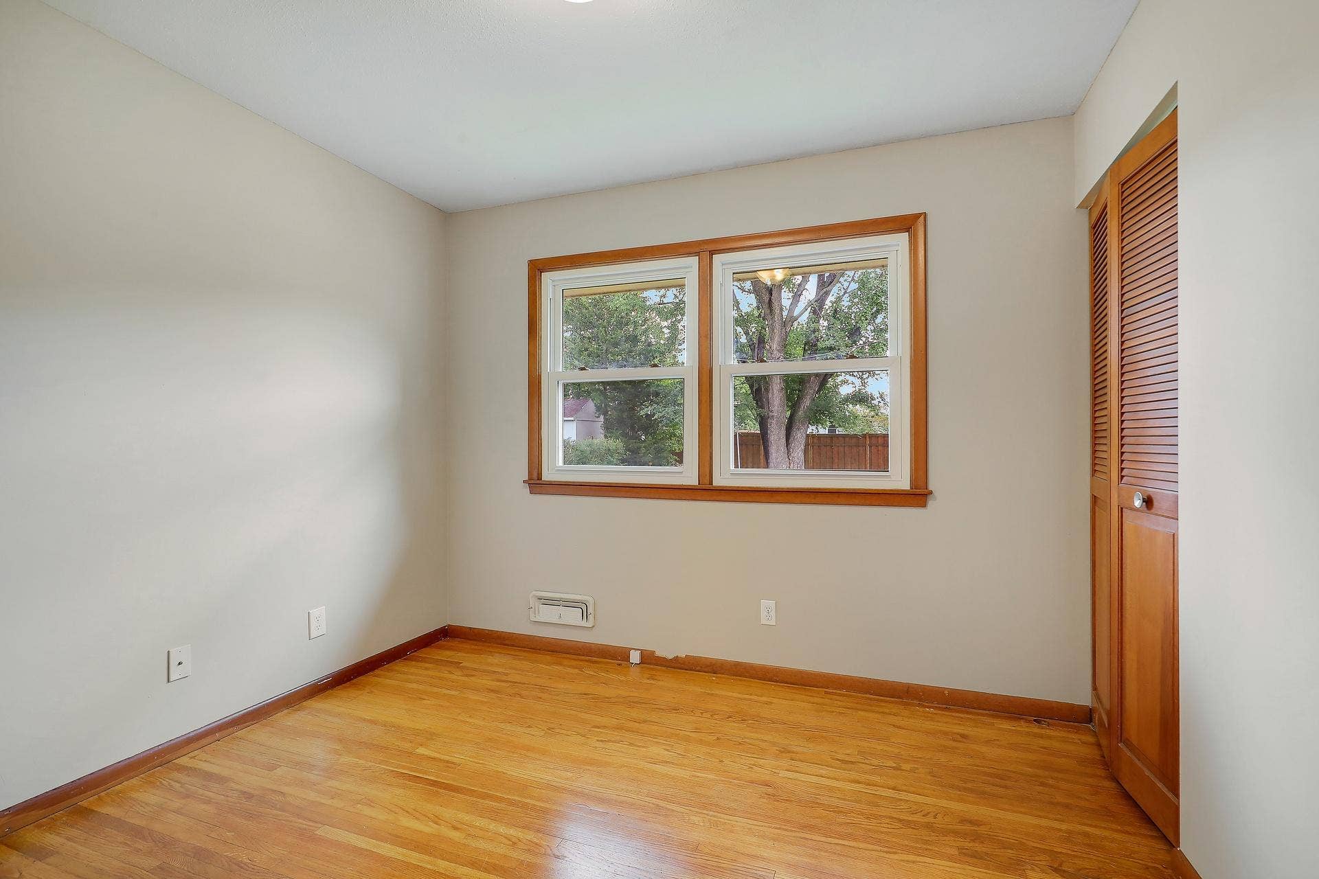 10307 Nicollet Avenue S, Bloomington, MN 55420 Bedroom #3