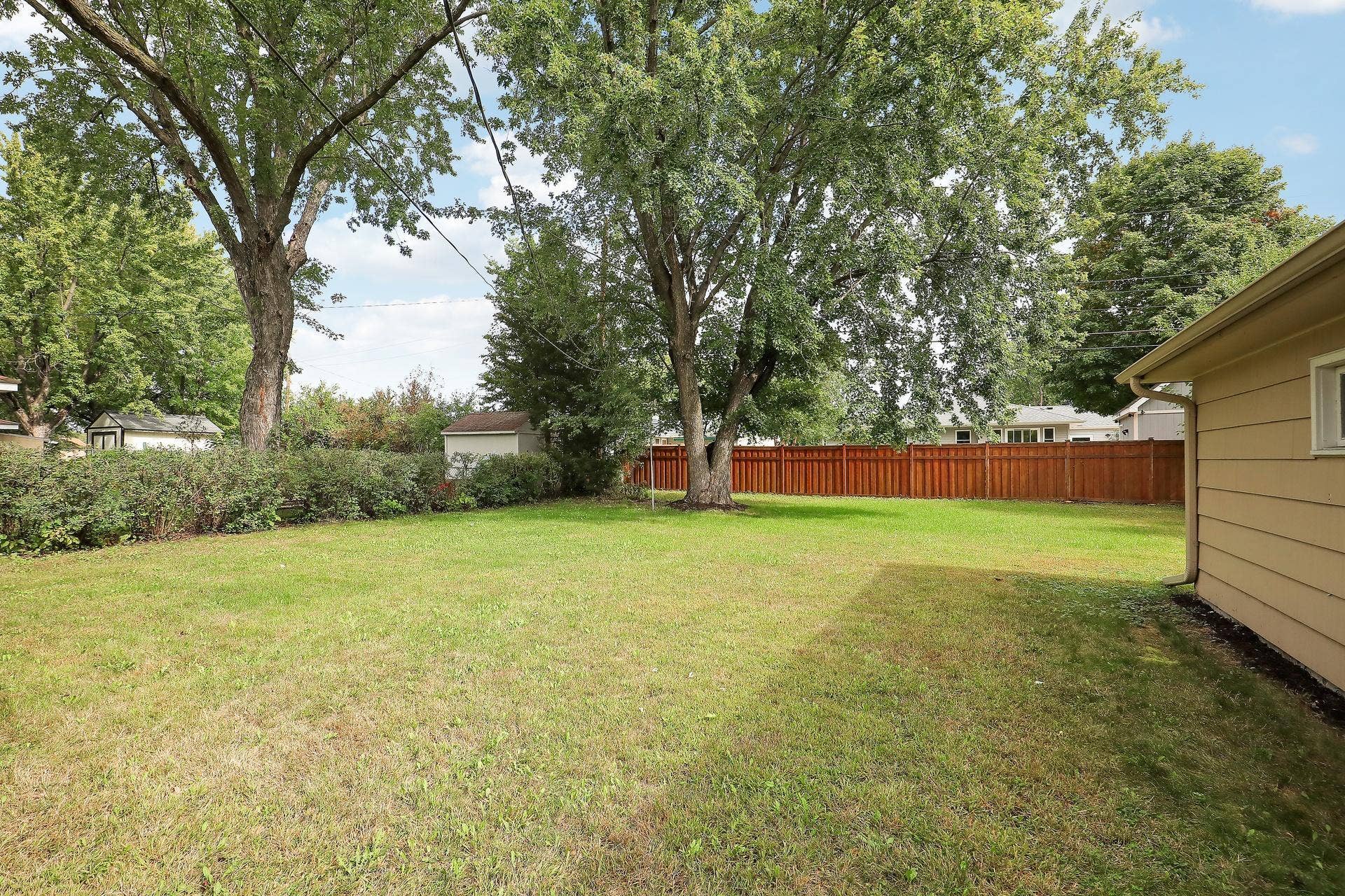 10307 Nicollet Avenue S, Bloomington, MN 55420 Spacious flat backyard - partially fenced