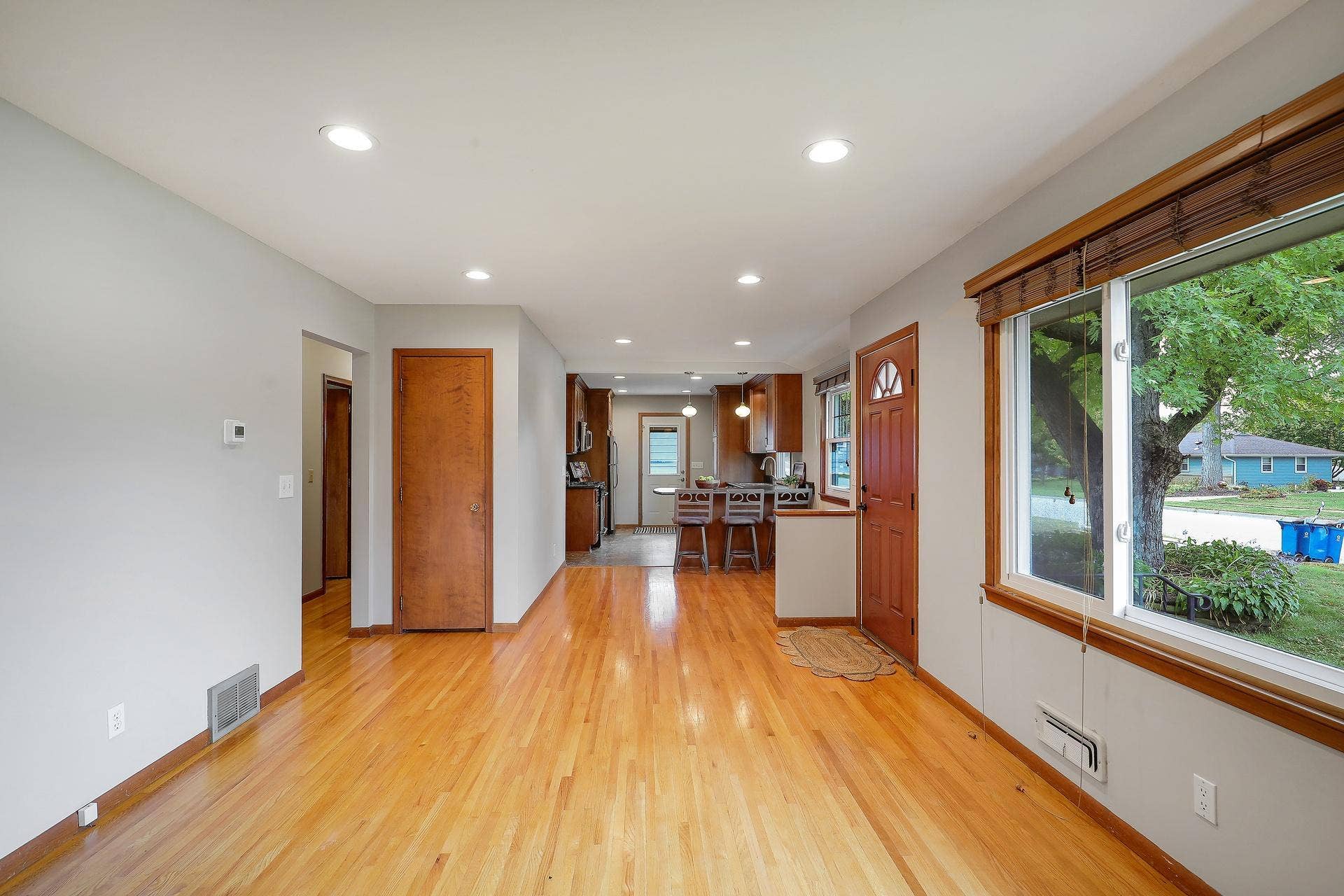 10307 Nicollet Avenue S, Bloomington, MN 55420 10307 Nicollet Avenue S, Bloomington, MN 55420