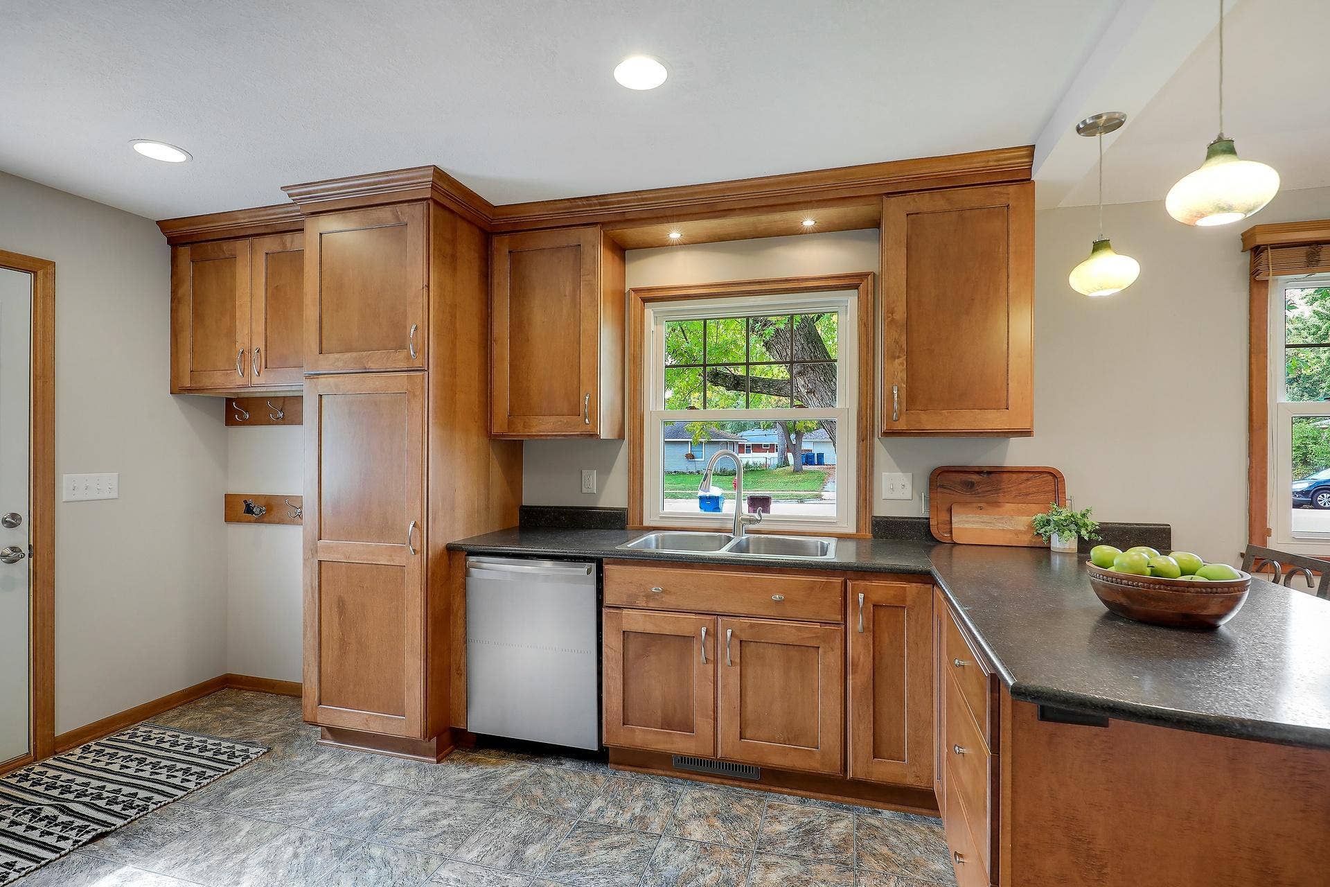 10307 Nicollet Avenue S, Bloomington, MN 55420 10307 Nicollet Avenue S, Bloomington, MN 55420