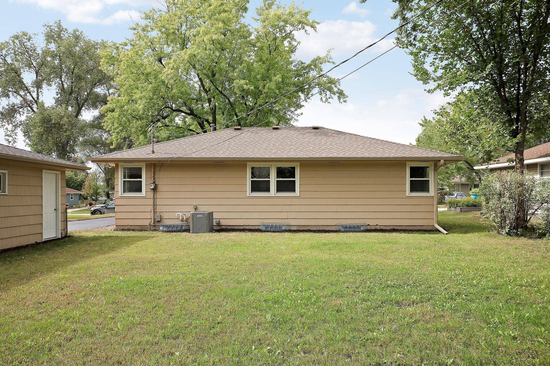 10307 Nicollet Avenue S, Bloomington, MN 55420 Newer AC & Furnace