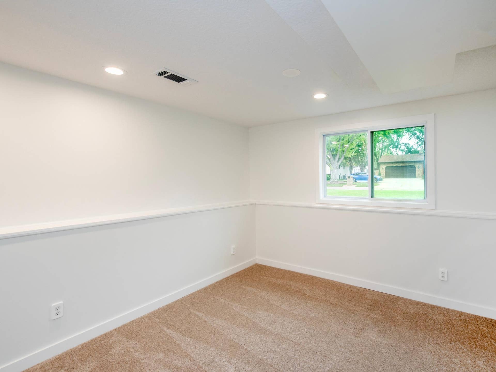 8112 Lad Parkway, Brooklyn Park, MN 55443 8112 Lad Parkway, Brooklyn Park, MN 55443