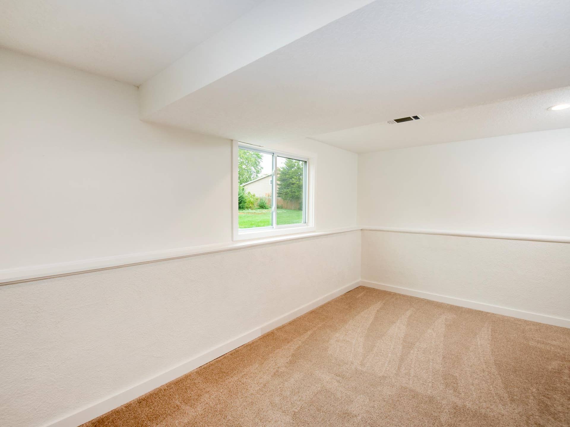 8112 Lad Parkway, Brooklyn Park, MN 55443 8112 Lad Parkway, Brooklyn Park, MN 55443