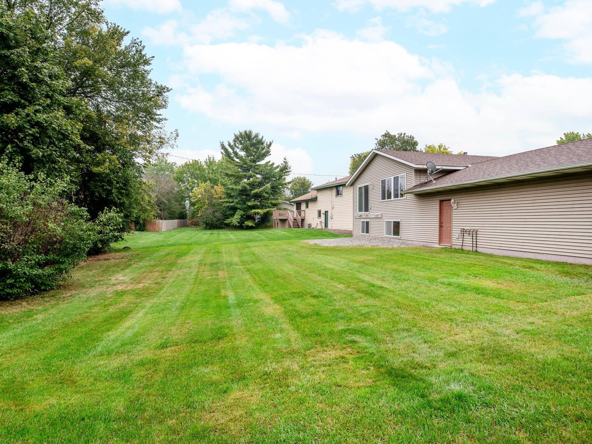 8112 Lad Parkway, Brooklyn Park, MN 55443 8112 Lad Parkway, Brooklyn Park, MN 55443