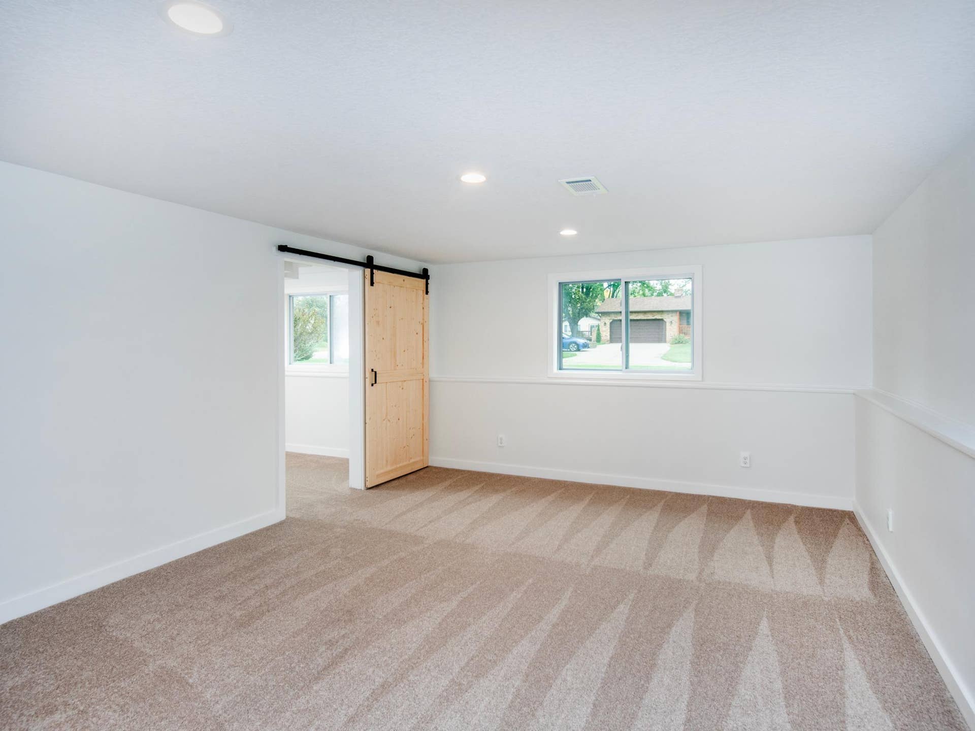 8112 Lad Parkway, Brooklyn Park, MN 55443 8112 Lad Parkway, Brooklyn Park, MN 55443