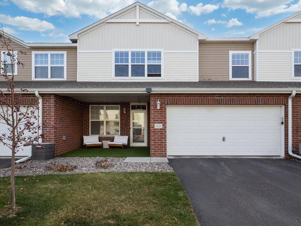 9629 Scott Ln Brooklyn Park MN 55443 USA-001-001-Exterior  Front-MLS_Size.jpg