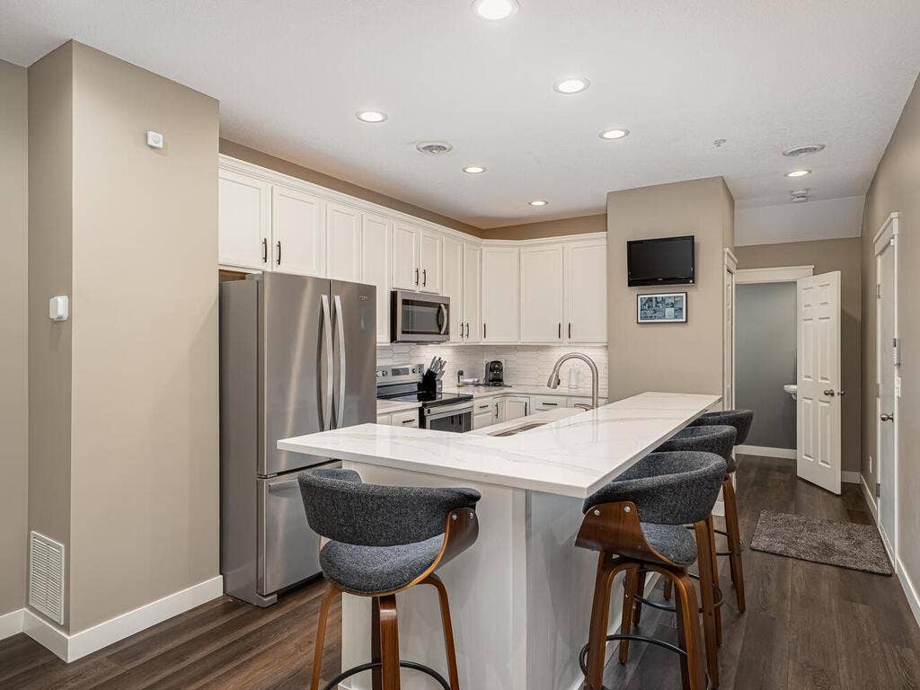 9629 Scott Ln Brooklyn Park MN 55443 USA-009-026-Kitchen-MLS_Size.jpg