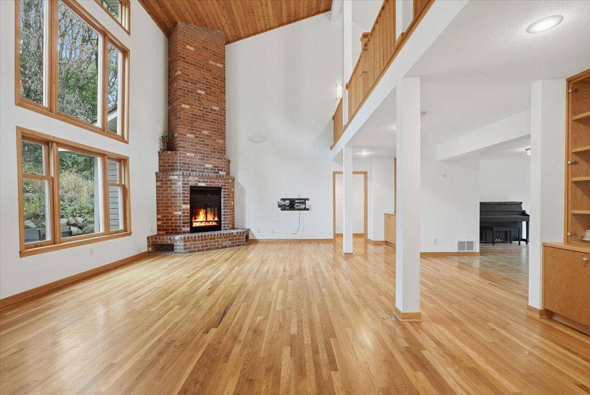 5150 Trading Post Trail S, Afton, MN 55001 06-Living Room.jpg