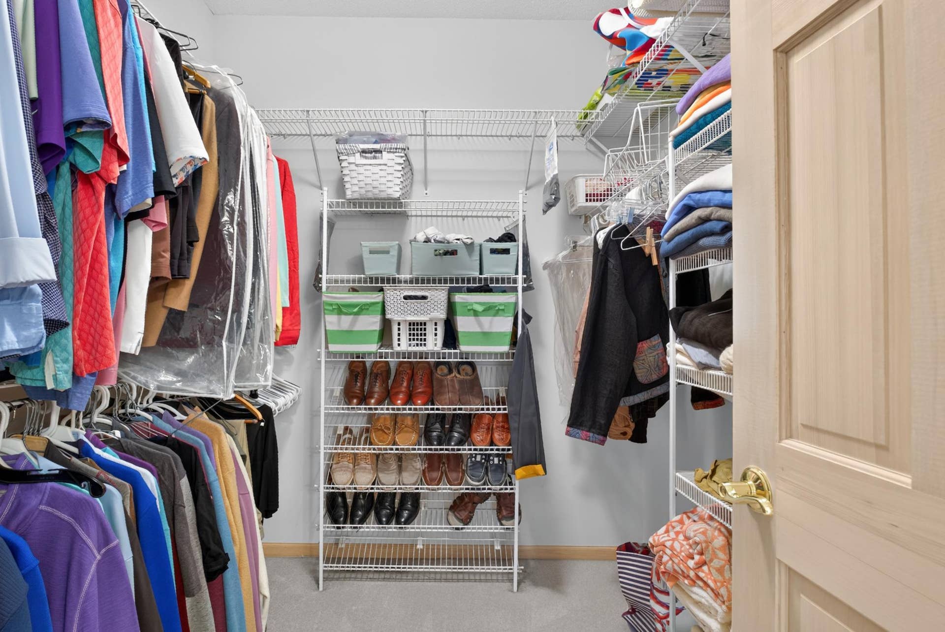 7982 Dunkirk Lane N, Maple Grove, MN 55311 Generous walk-in storage for simplified living.