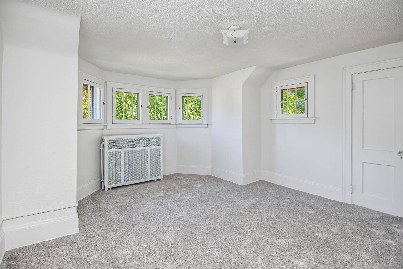 1144 Charles Avenue, 93, Saint Paul, MN 55104