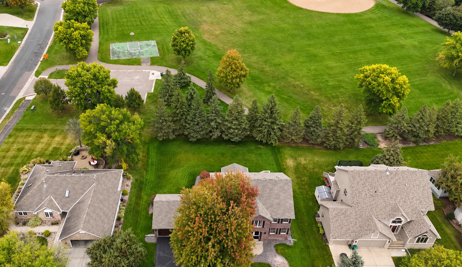 15370 80th Place N, Maple Grove, MN 55311 15370 80th Place N, Maple Grove, MN 55311