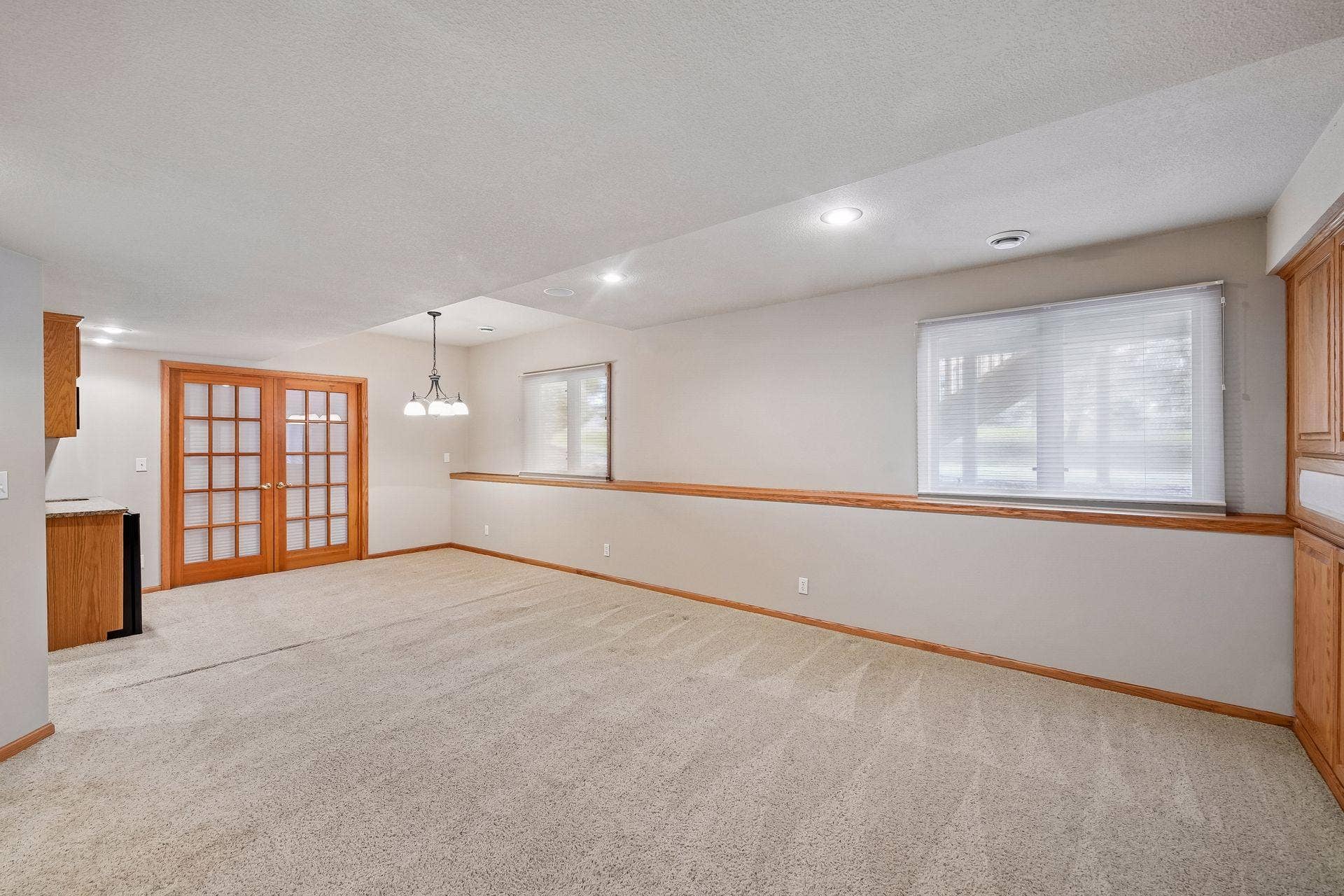 15370 80th Place N, Maple Grove, MN 55311 15370 80th Place N, Maple Grove, MN 55311