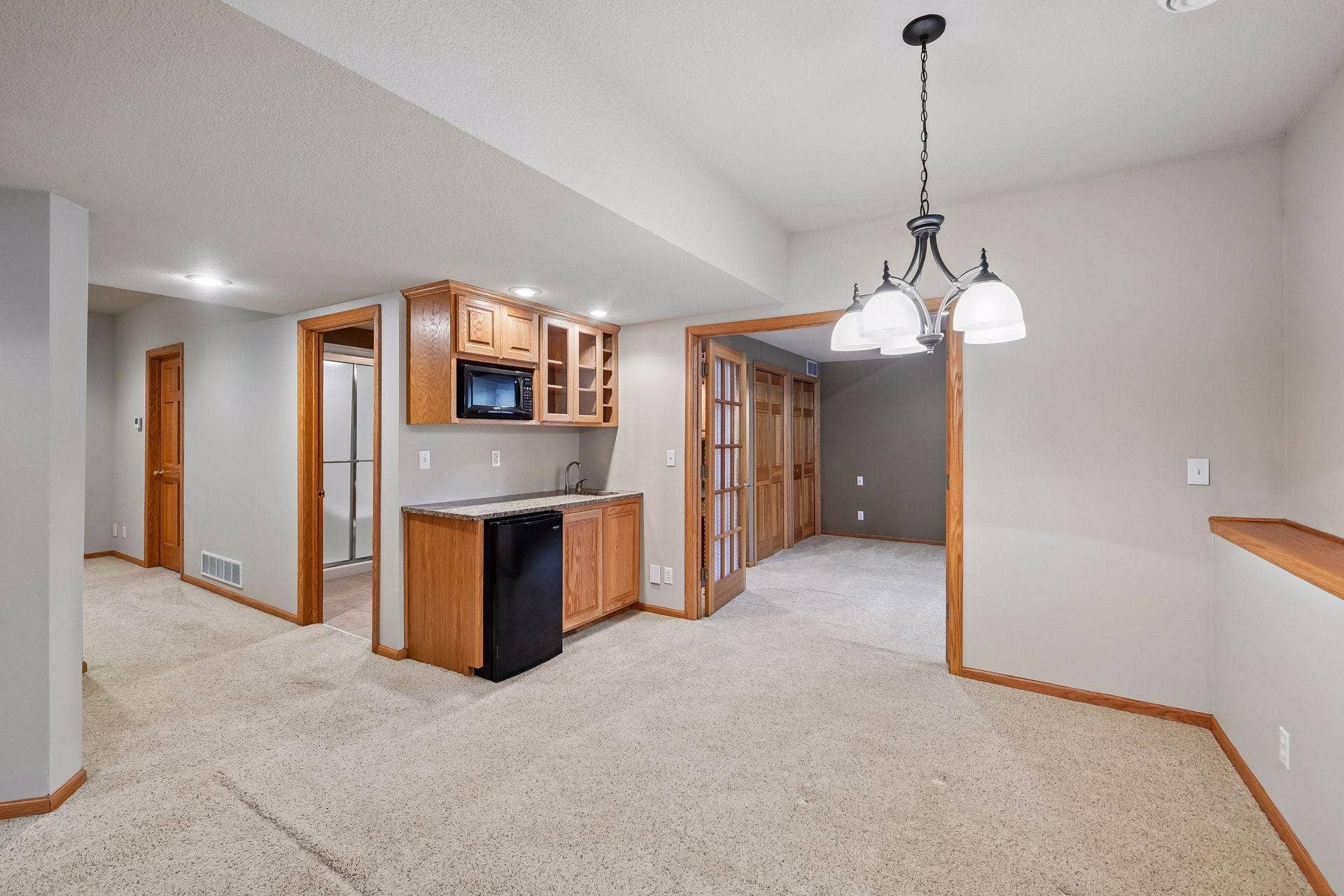 15370 80th Place N, Maple Grove, MN 55311 15370 80th Place N, Maple Grove, MN 55311