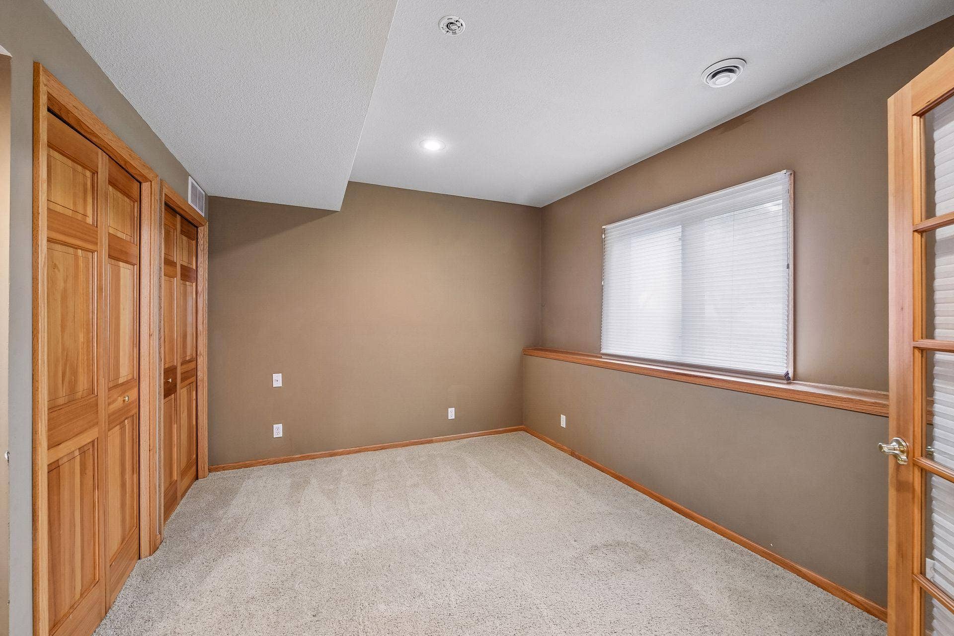15370 80th Place N, Maple Grove, MN 55311 15370 80th Place N, Maple Grove, MN 55311