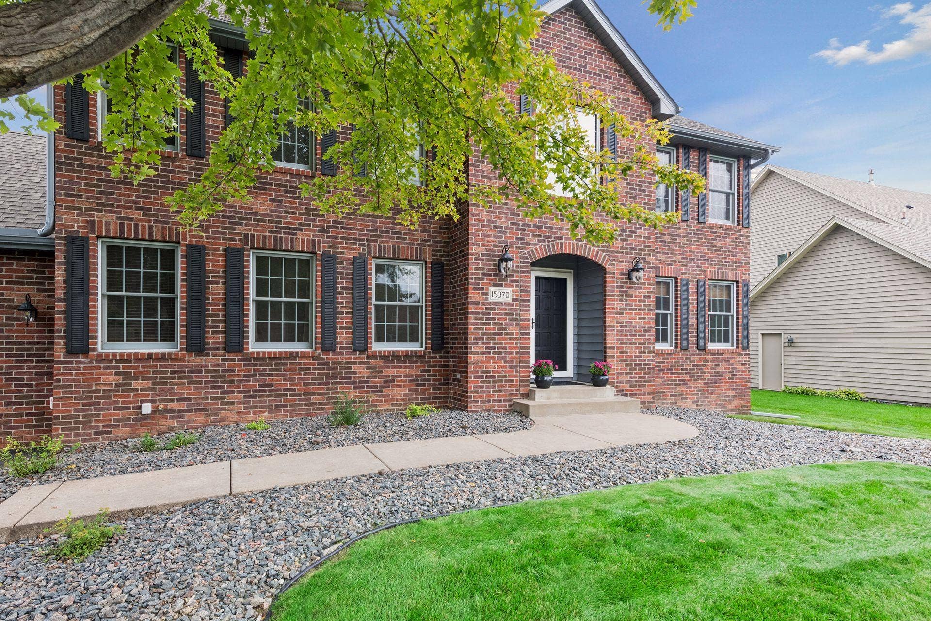 15370 80th Place N, Maple Grove, MN 55311 15370 80th Place N, Maple Grove, MN 55311