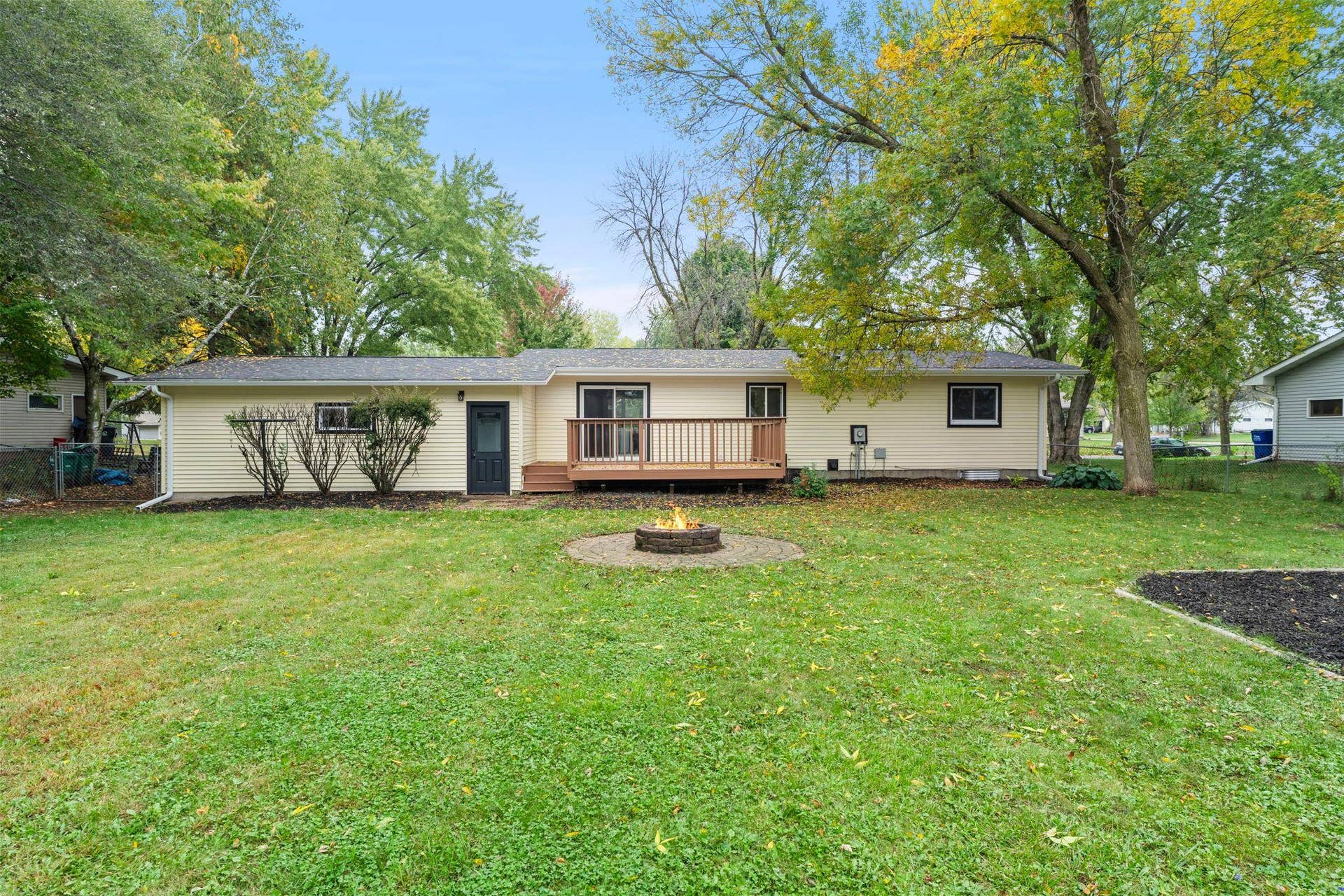 1397 Meadowlark Lane, New Richmond, WI 54017 1397 Meadowlark Lane, New Richmond, WI 54017