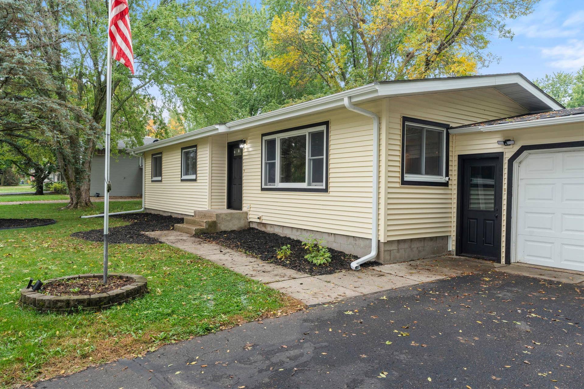 1397 Meadowlark Lane, New Richmond, WI 54017 1397 Meadowlark Lane, New Richmond, WI 54017