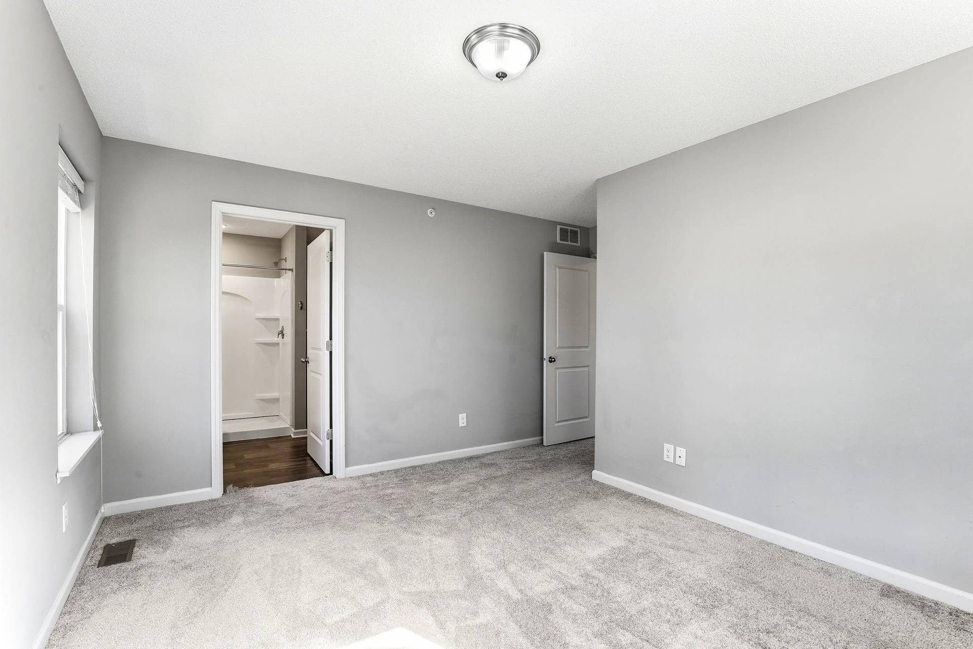 20-web-or-mls-9663-Merrimac-Ln-N-20.jpg
