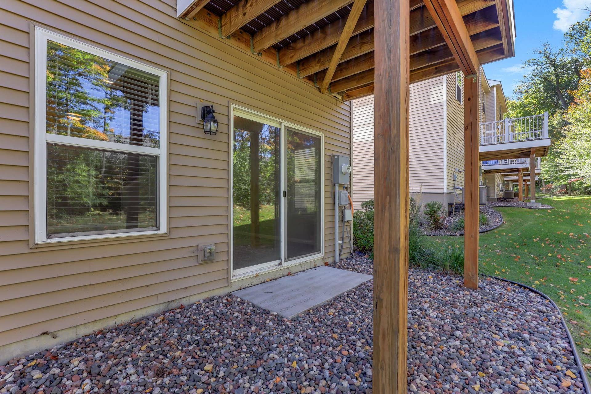 38-web-or-mls-9663-Merrimac-Ln-N-38.jpg