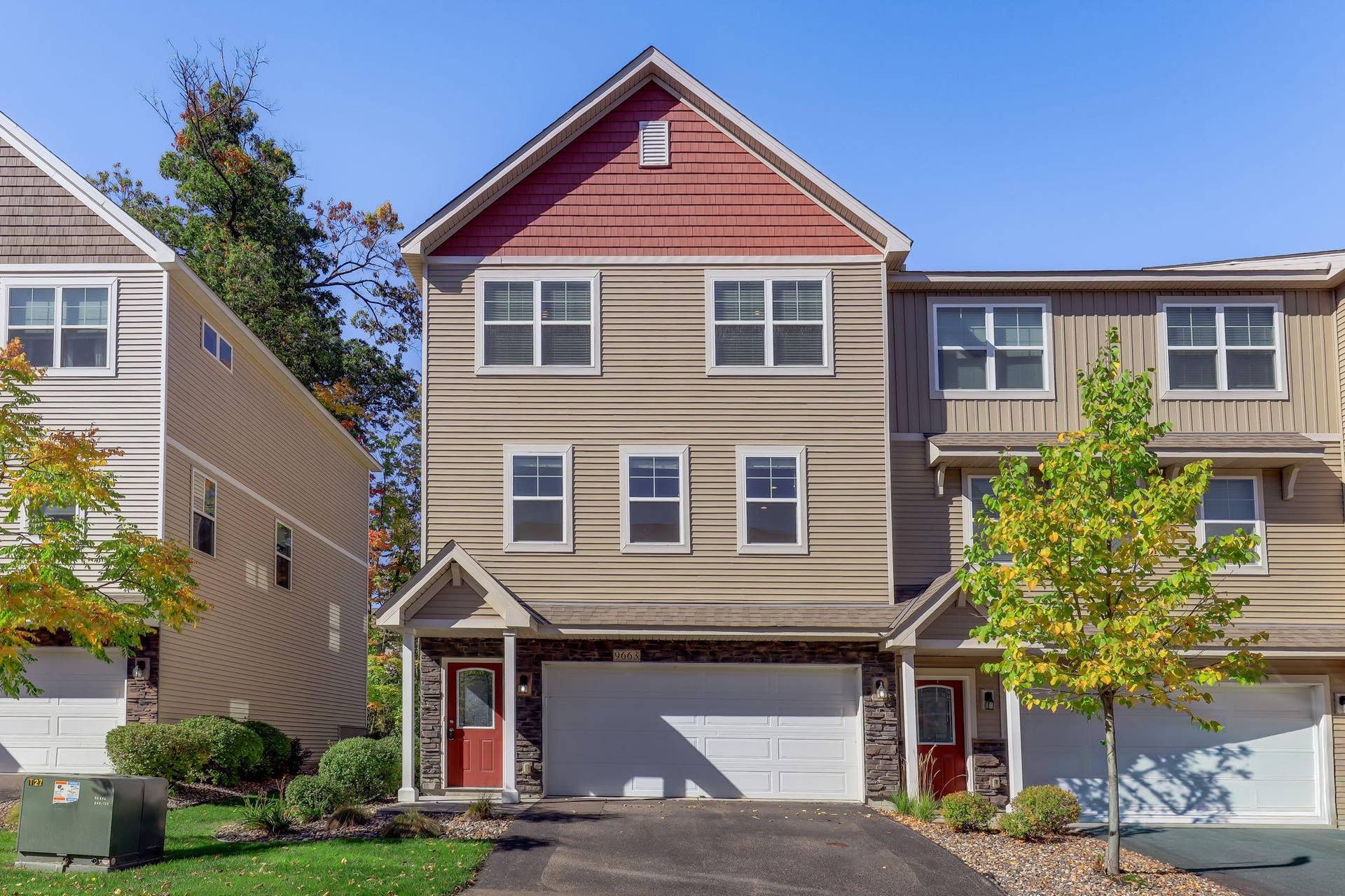 2-web-or-mls-9663-Merrimac-Ln-N-02.jpg