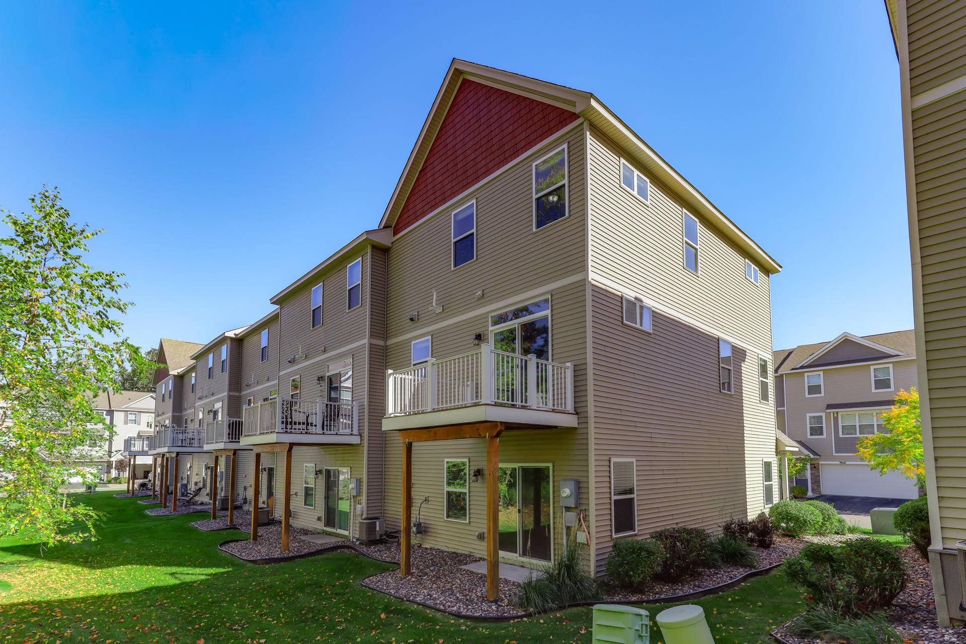 39-web-or-mls-9663-Merrimac-Ln-N-39.jpg