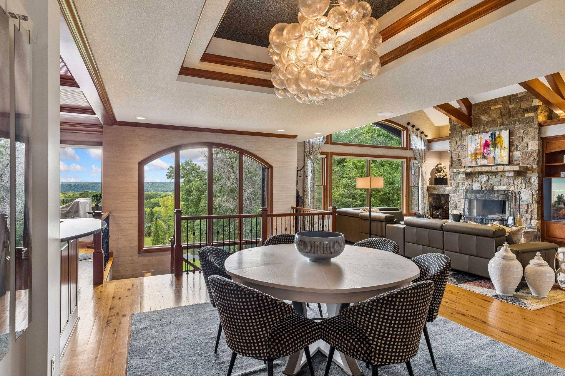 Dining with an unbeatable view!