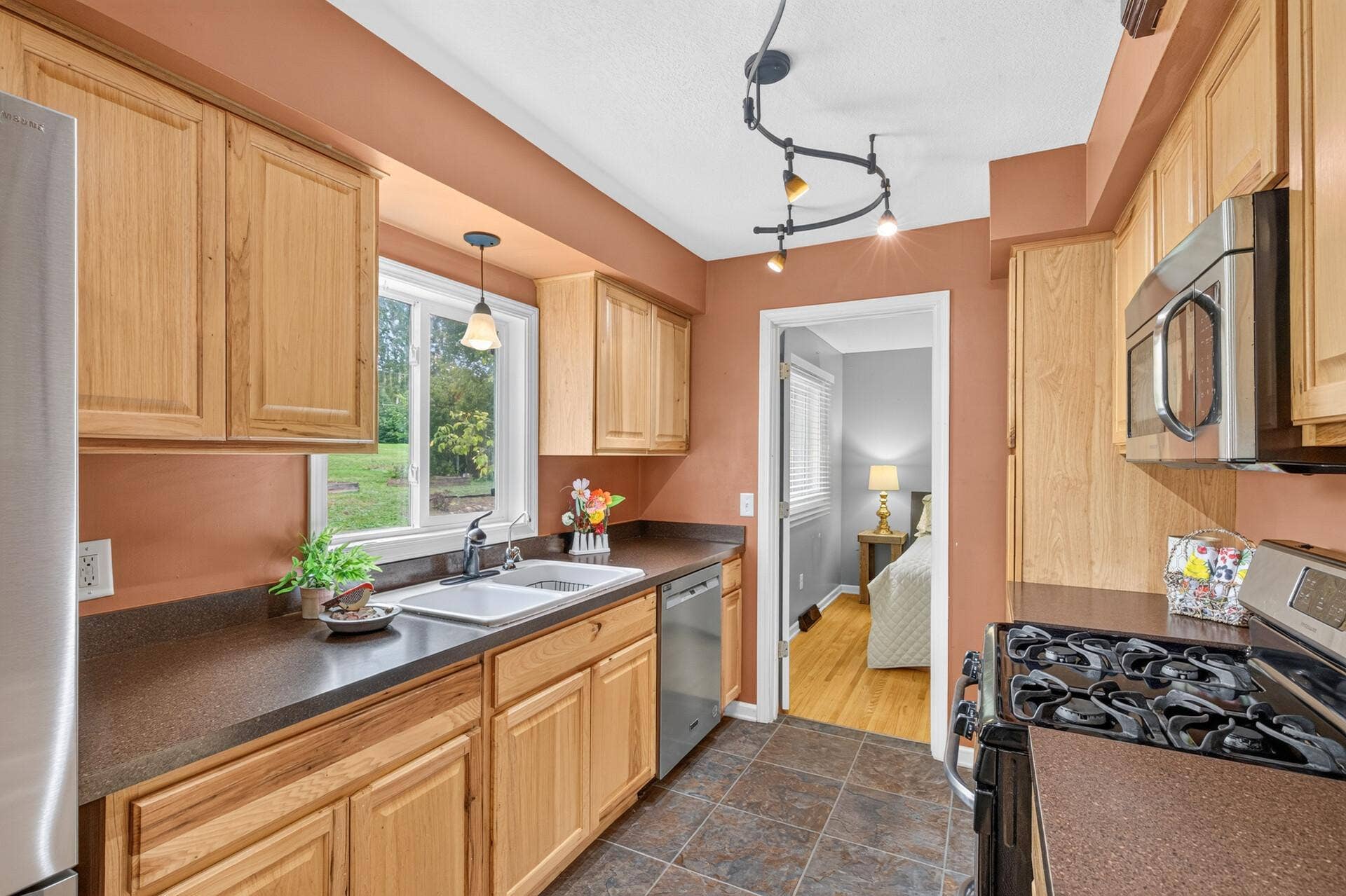 13905 Steven Road, Burnsville, MN 55337