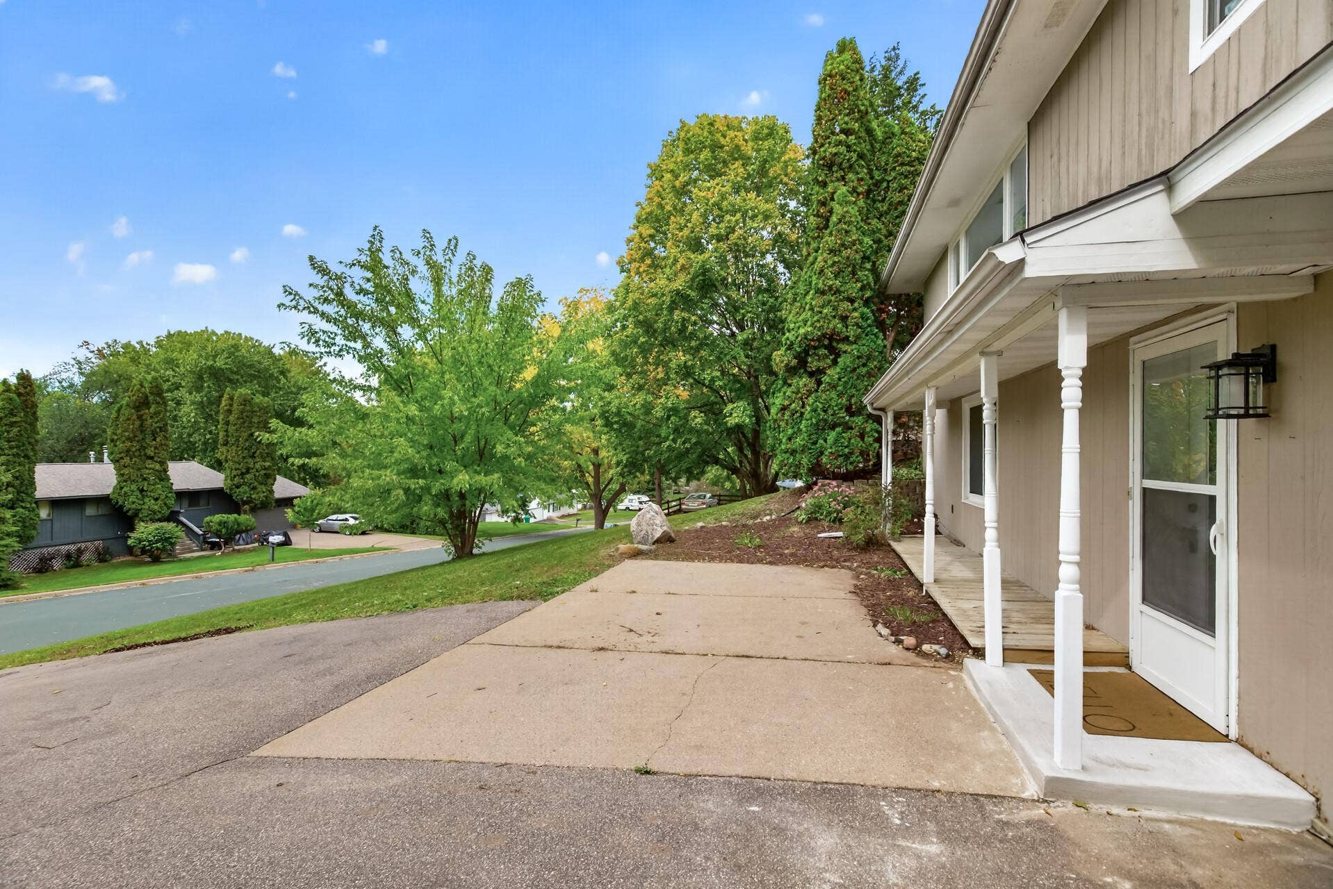 13905 Steven Road, Burnsville, MN 55337