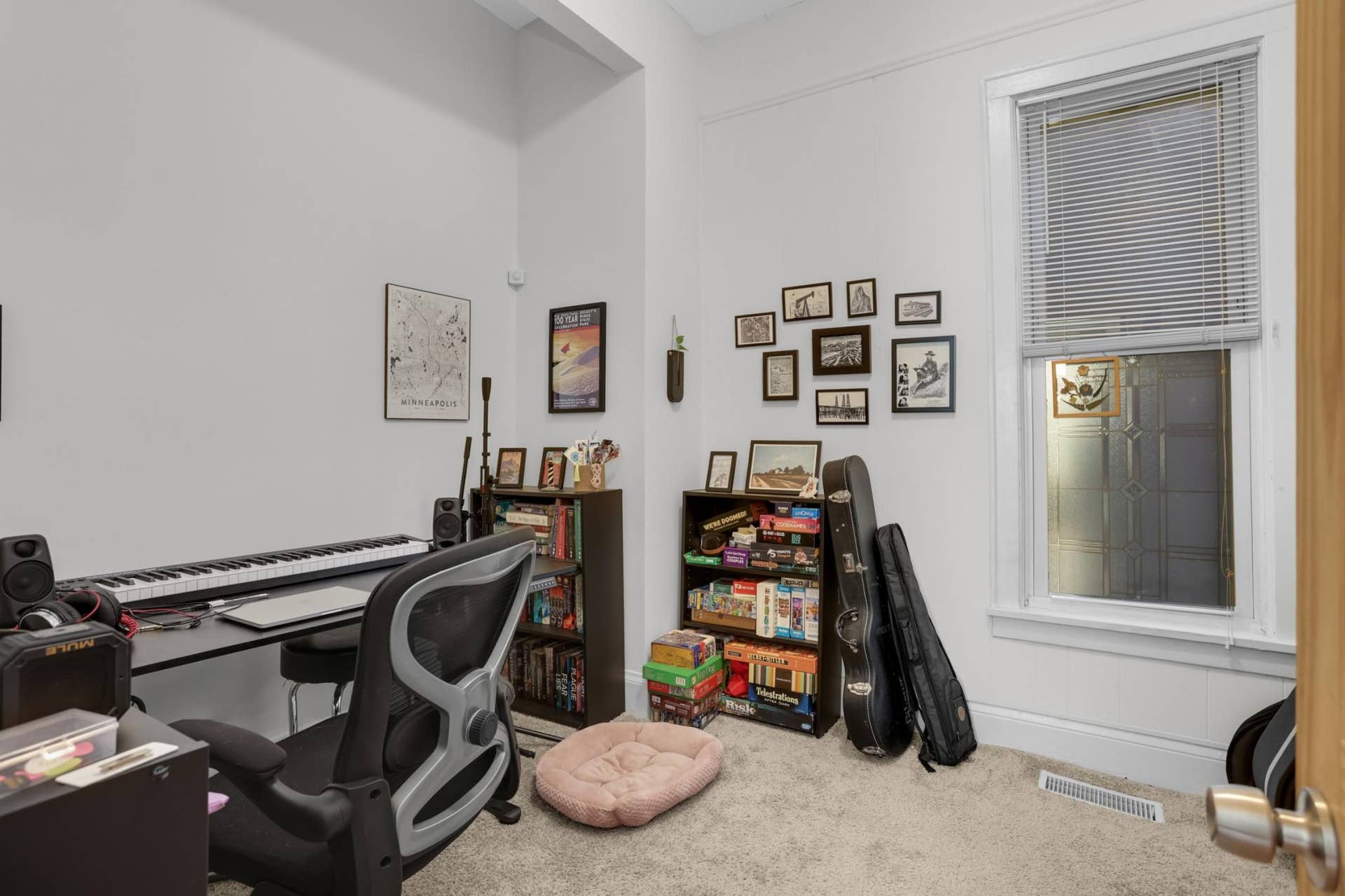 2406 Pierce Street NE, 87, Minneapolis, MN 55418 Image-12.jpg