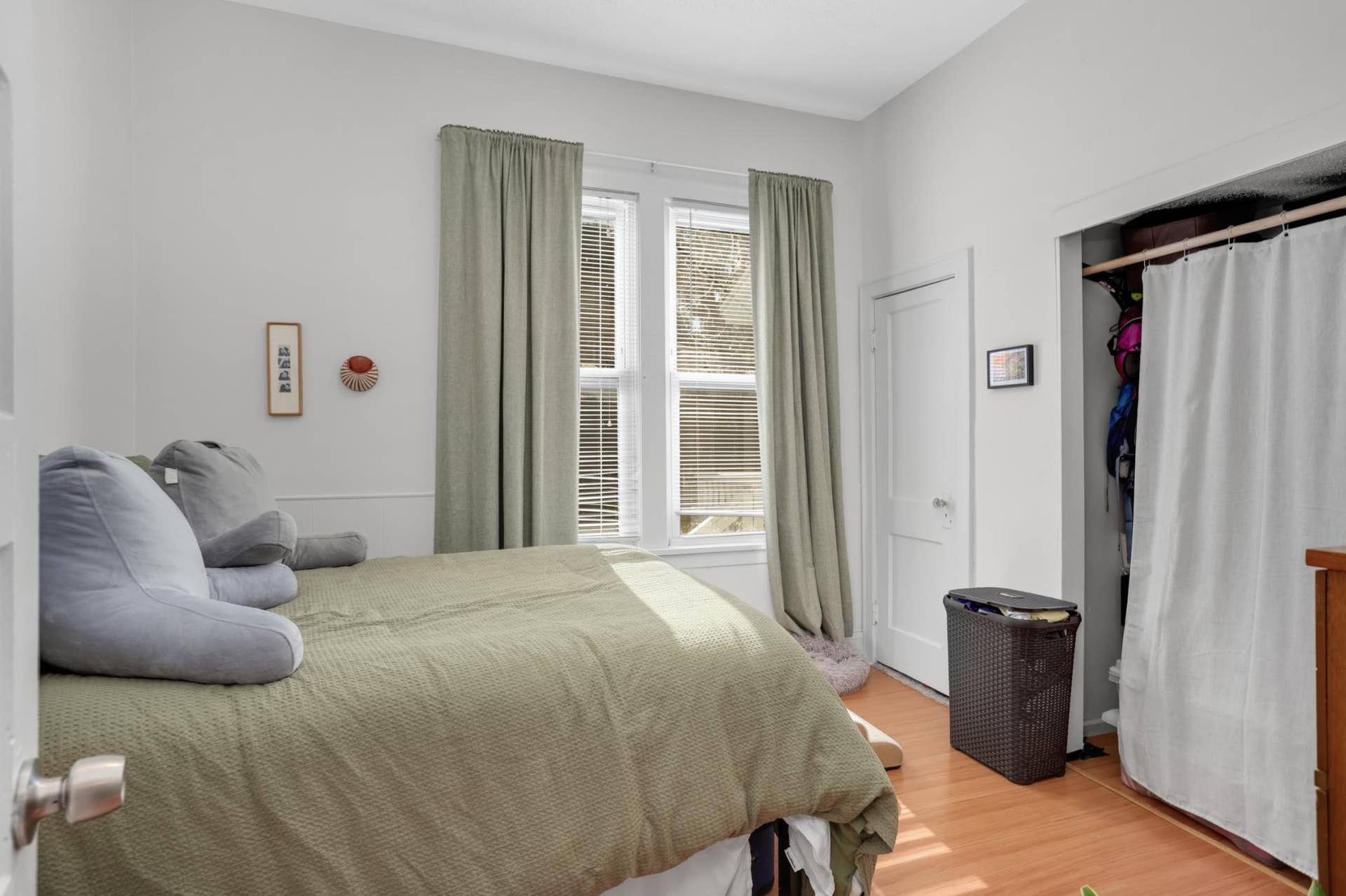 2406 Pierce Street NE, 87, Minneapolis, MN 55418 Image-11.jpg