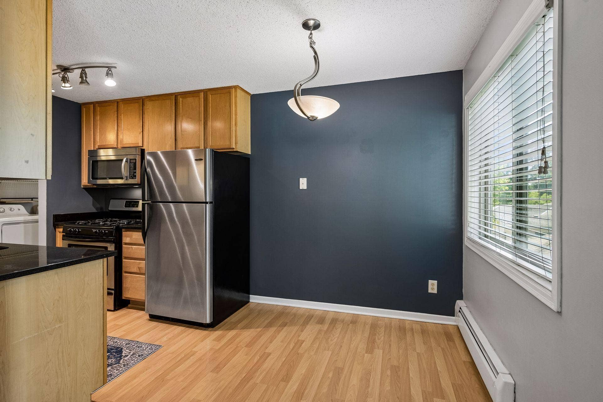 3540 Hennepin Avenue, #210, 23, Minneapolis, MN 55408 dining room