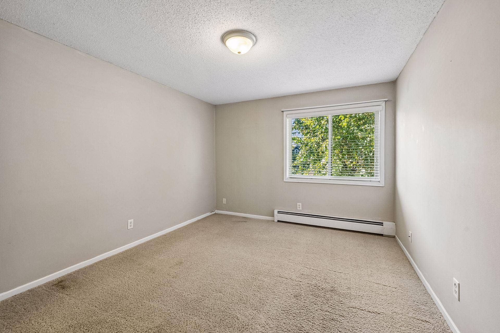 3540 Hennepin Avenue, #210, 23, Minneapolis, MN 55408 bedroom