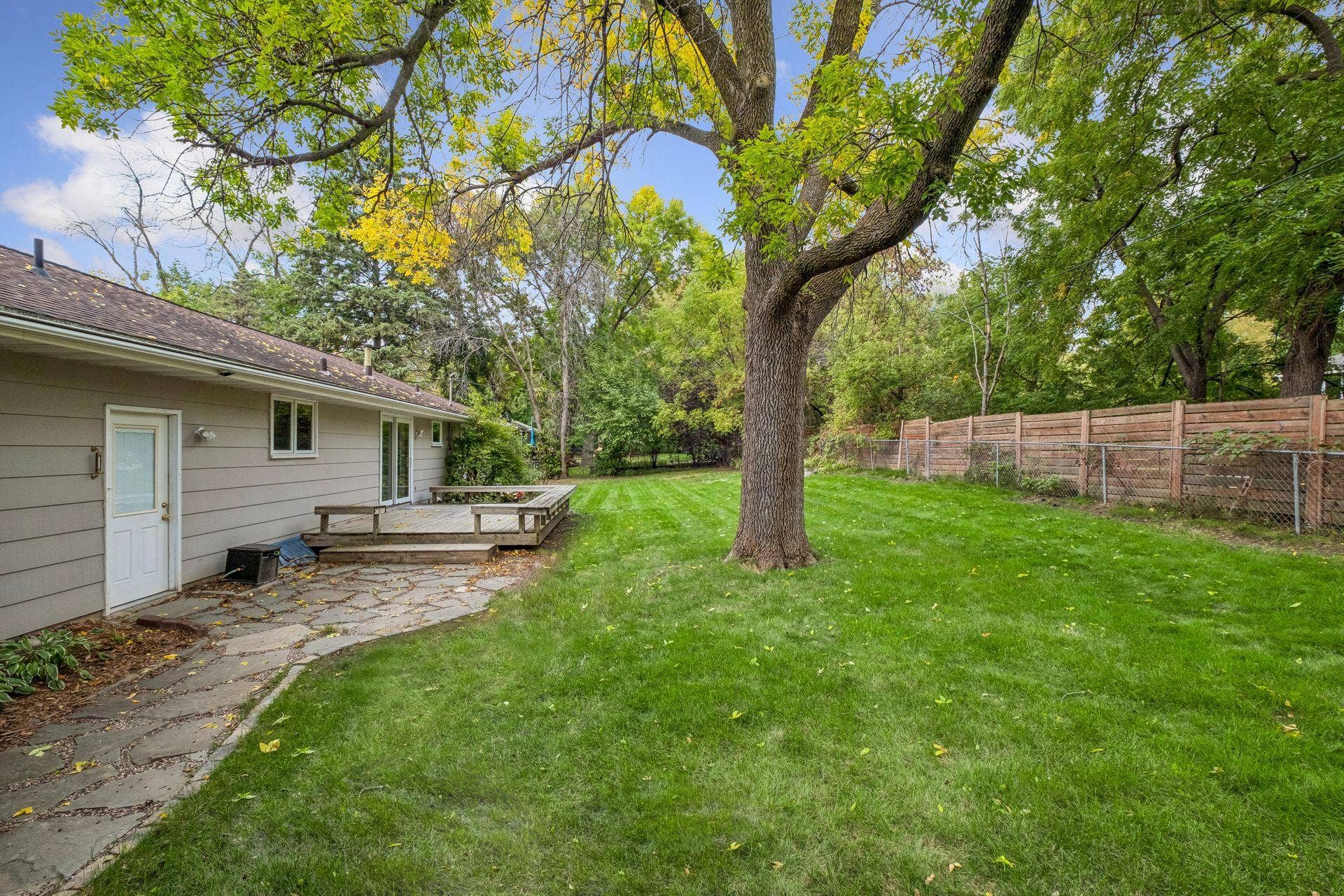 10800 Oak Knoll Terrace N, Minnetonka, MN 55305 10800 Oak Knoll Terrace N, Minnetonka, MN 55305